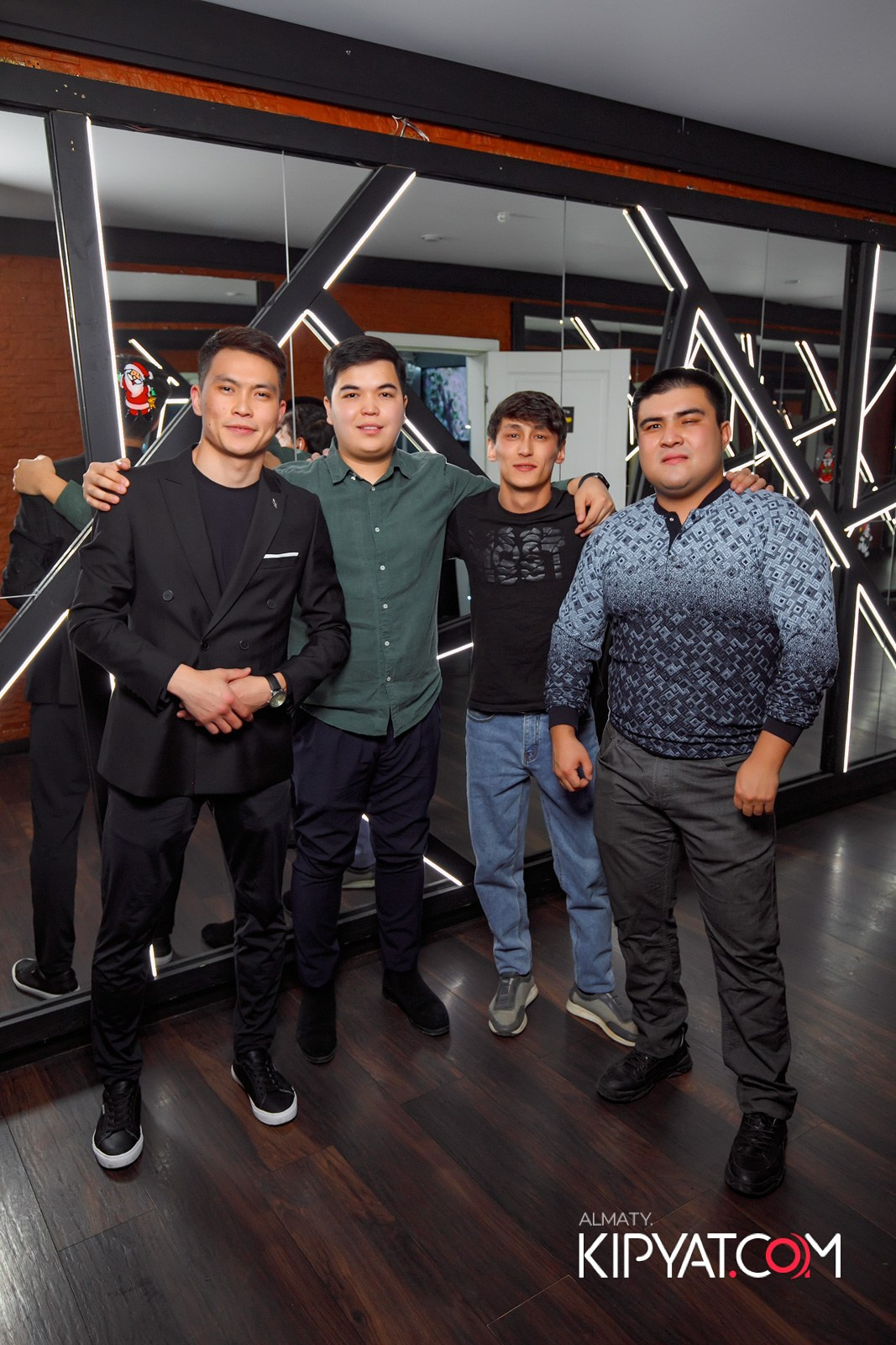 УХО И МЕДВЕДЬ НА САИНА. КИПЯТКОМ АЛМАТЫ!