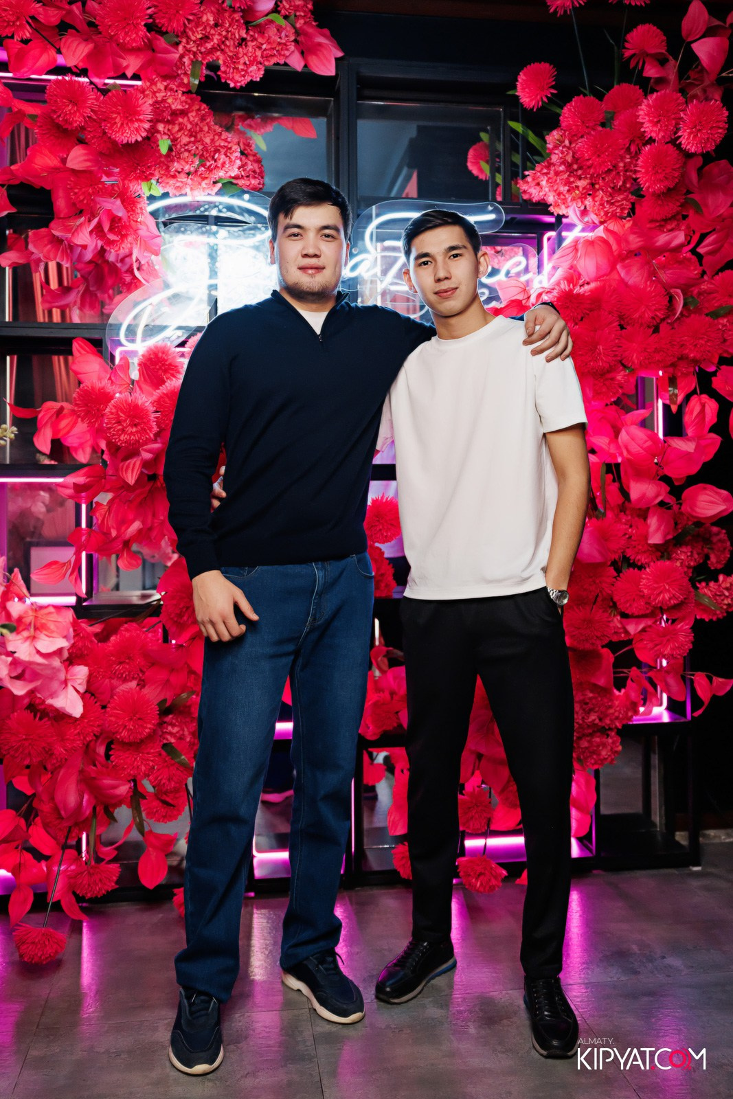 ЗАЯ, НА БИС. КИПЯТКОМ АЛМАТЫ!