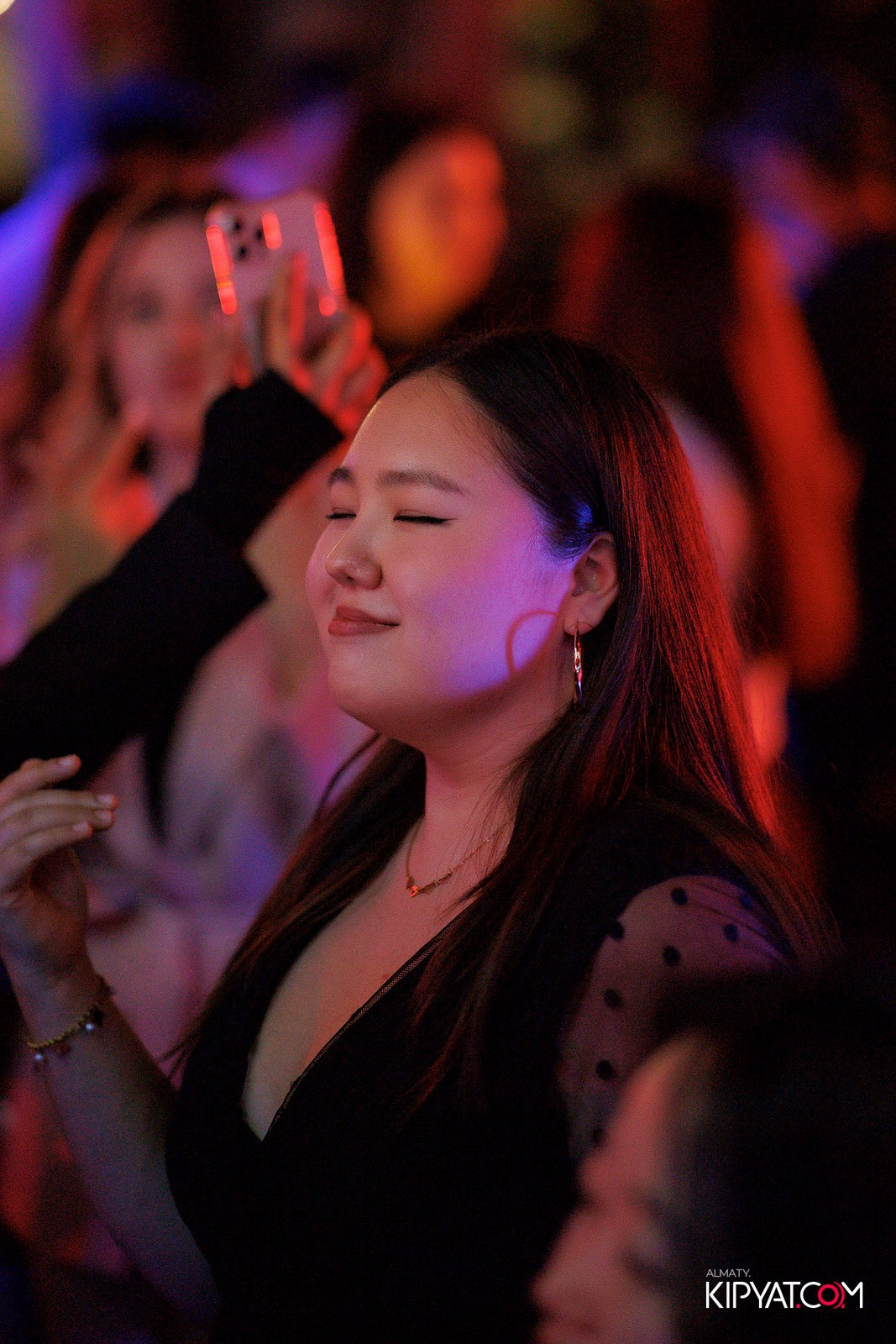 FRIENDS BAR & TERRACE. КИПЯТКОМ АЛМАТЫ! Фотосъемка мероприятий в Алматы