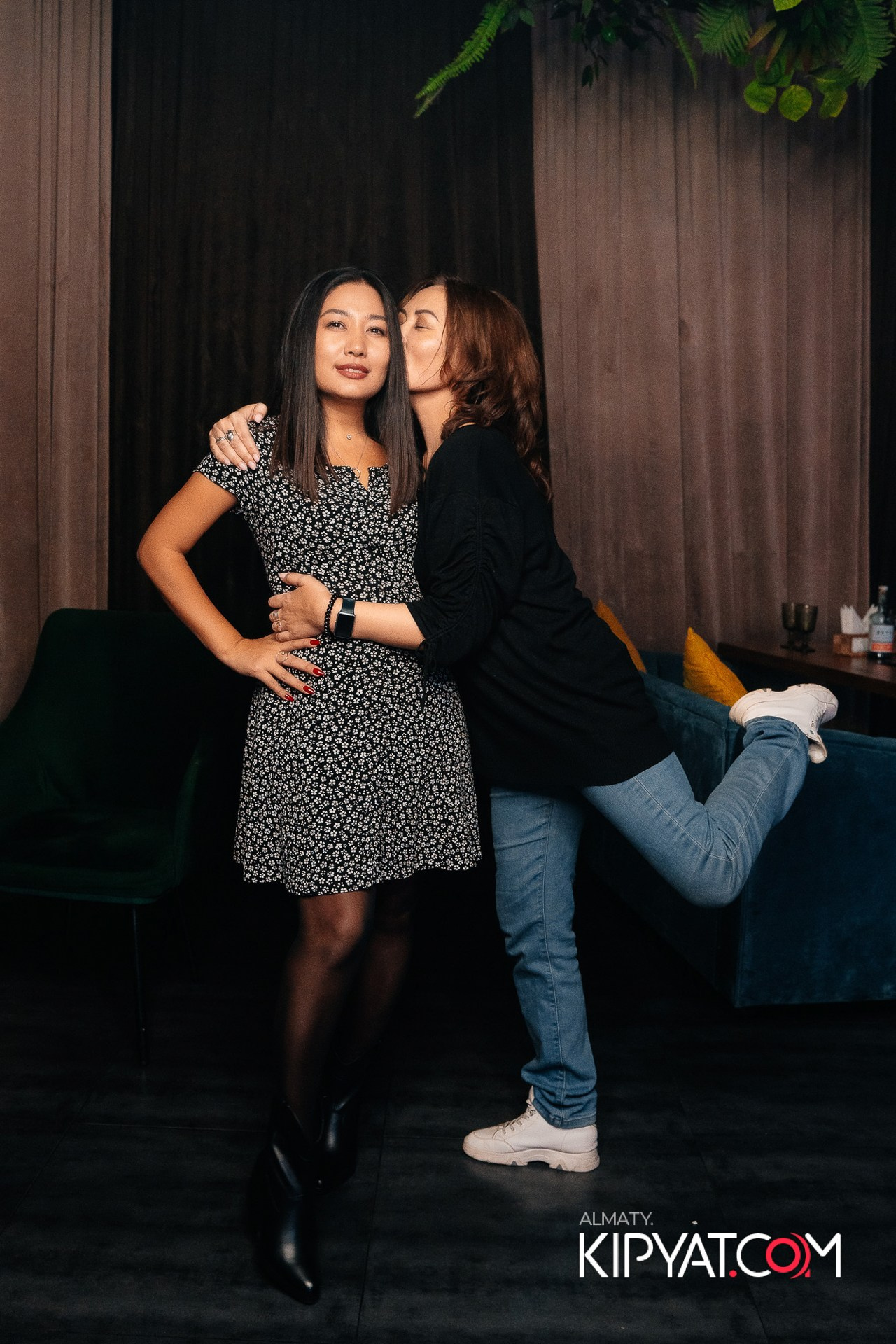 ДОРОГАЯ, Я НА ПИЛ. КИПЯТКОМ АЛМАТЫ!