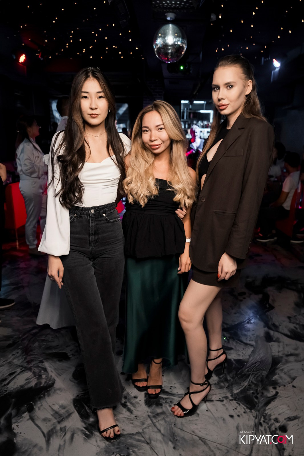 КАРАОКЕ DO RE MI. КИПЯТКОМ АЛМАТЫ!