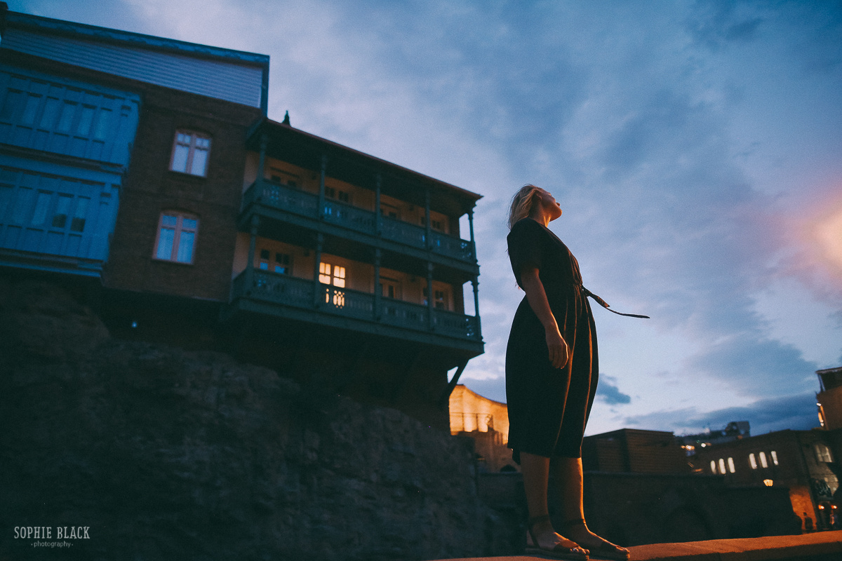 "тогда я стану ветром в твоих незаплетенных волосах". Соня Черных (sophieblack)