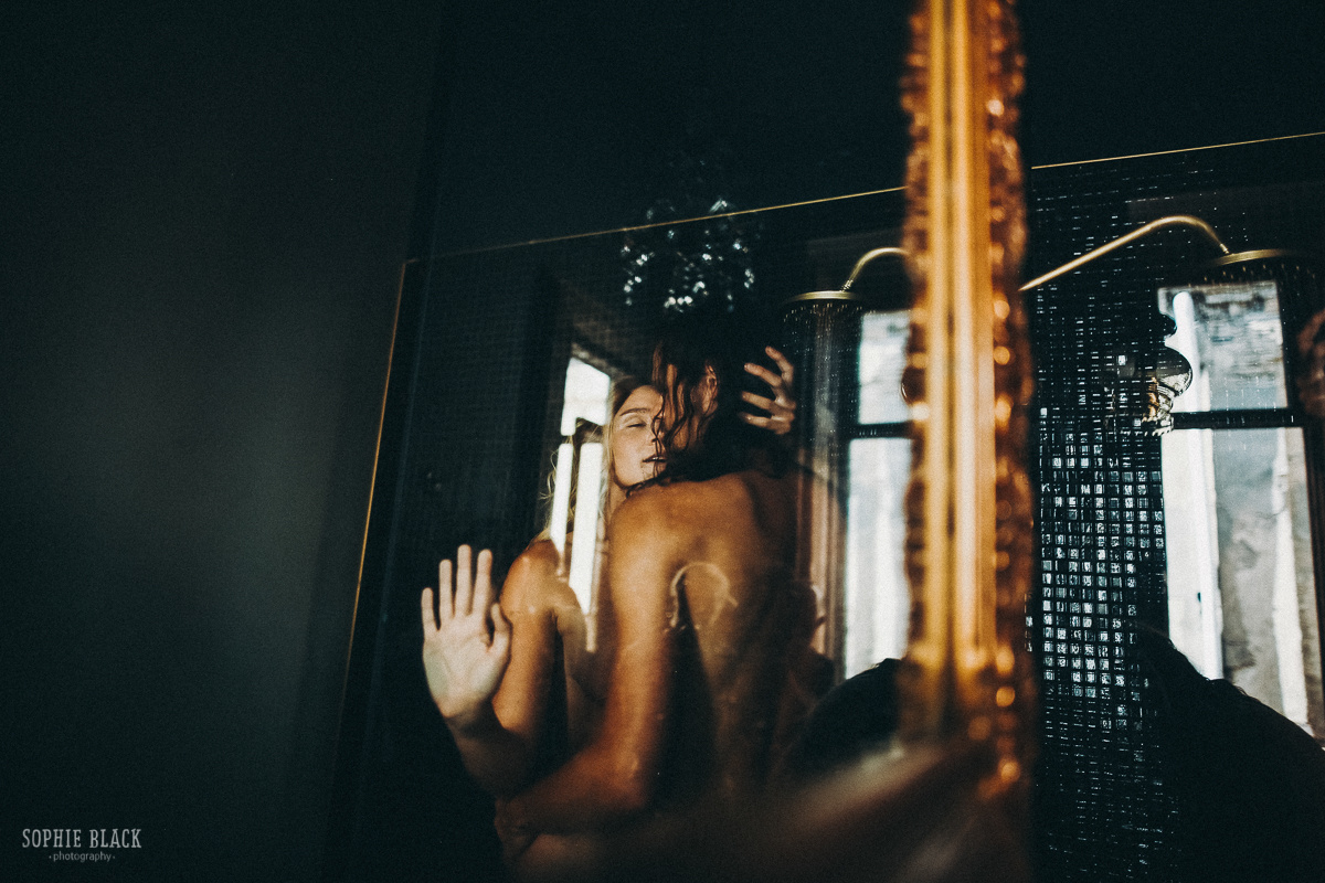 "тогда я стану ветром в твоих незаплетенных волосах". Соня Черных (sophieblack)