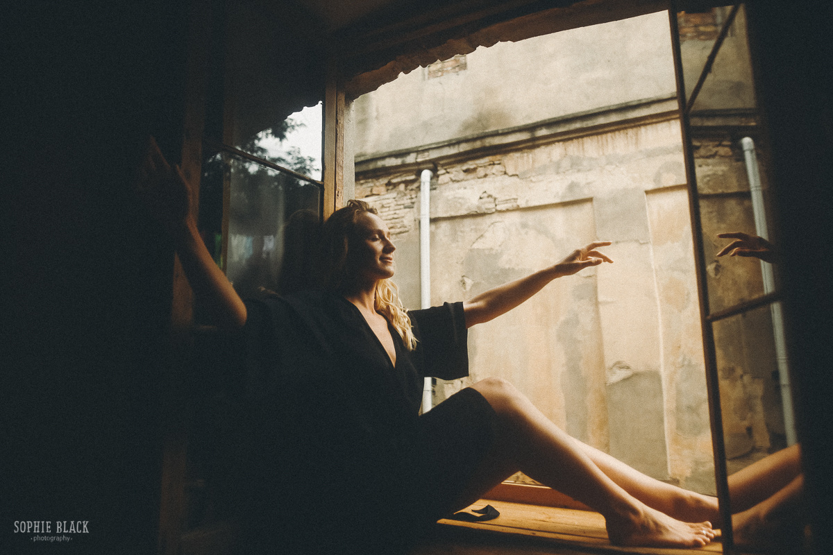 "тогда я стану ветром в твоих незаплетенных волосах". Соня Черных (sophieblack)