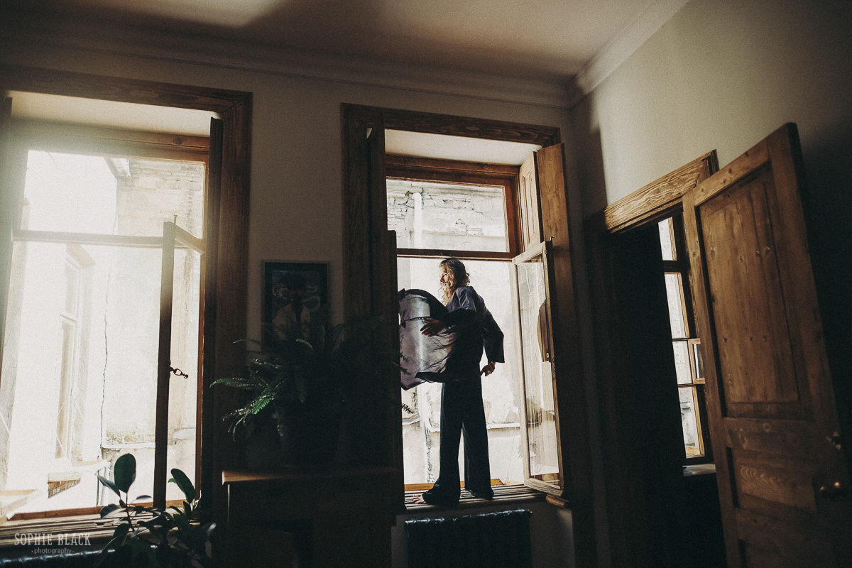 "тогда я стану ветром в твоих незаплетенных волосах". Соня Черных (sophieblack)