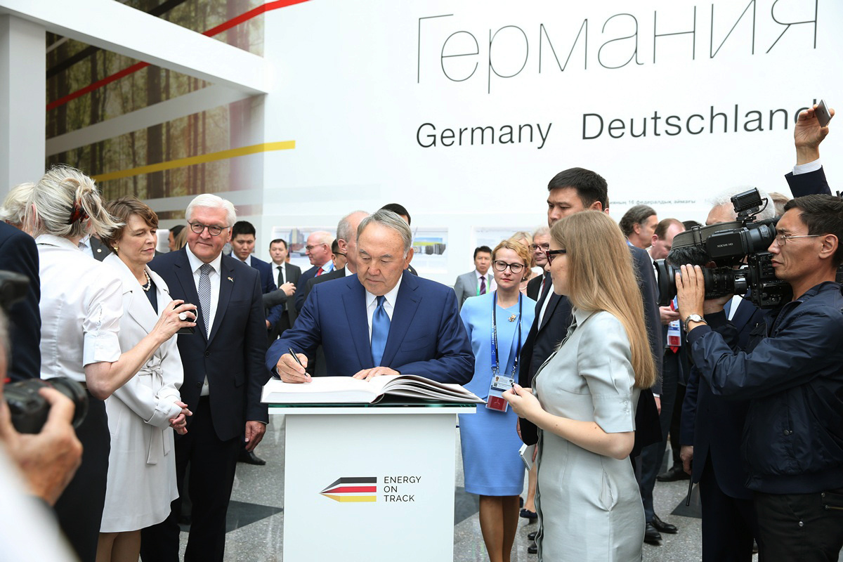 Репортажный фотограф Астана. Андрей Пачевский. Профессиональный фотограф в Астане