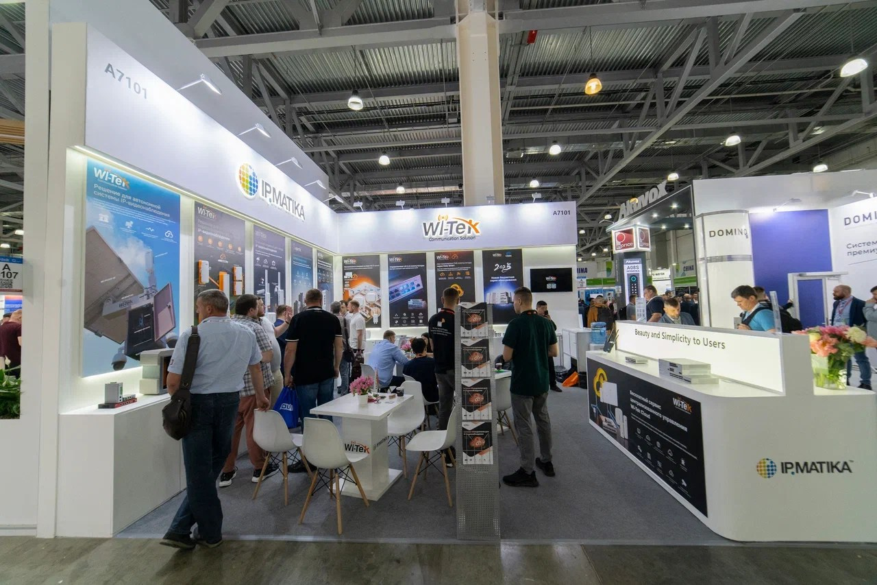 Выставочные стенды. Профессиональный портретный фотограф в Москве Владимир Глаголев