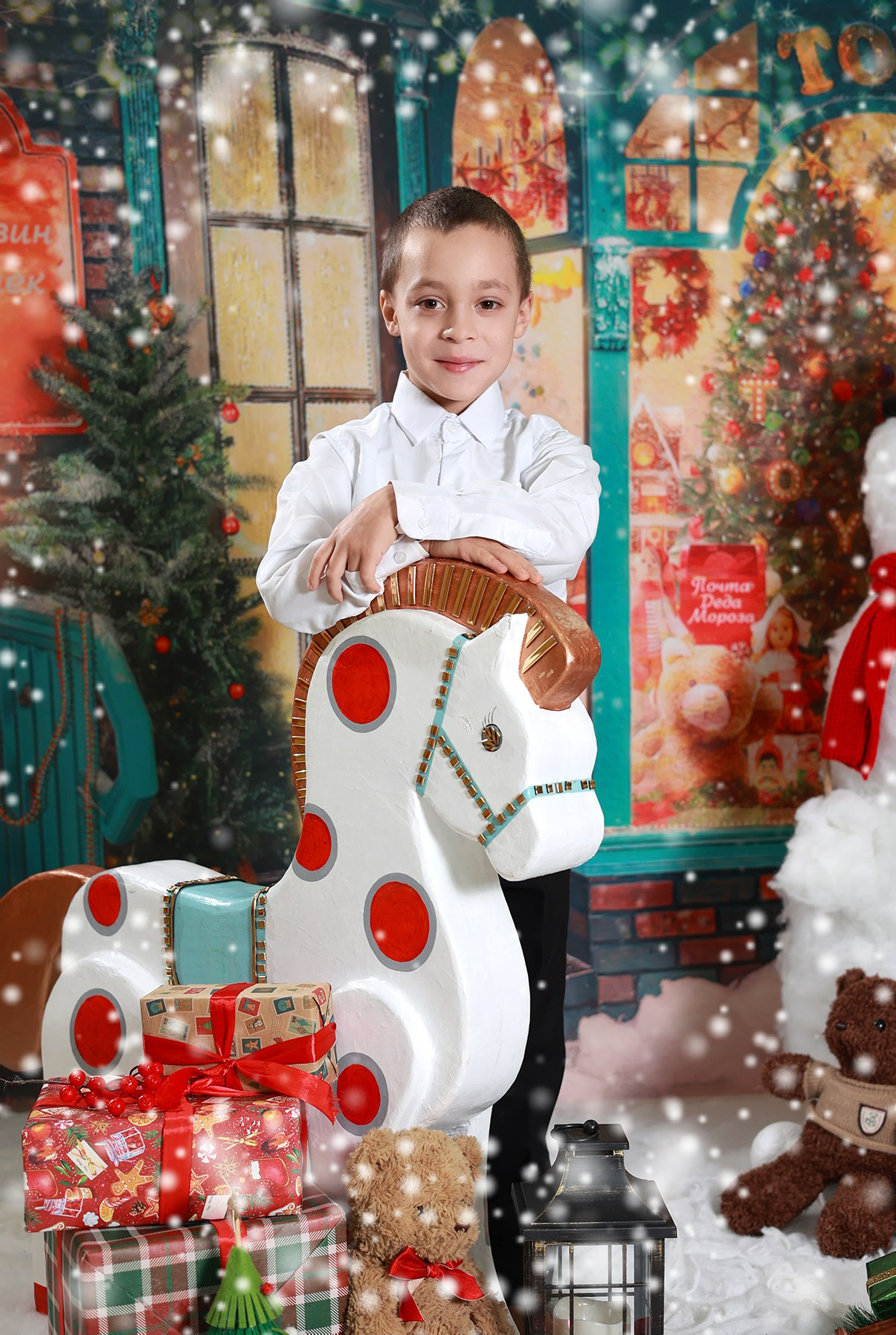 Магазин игрушек. Выпускные альбомы в Иваново в детский сад и школу. Александр и Светлана Янкины