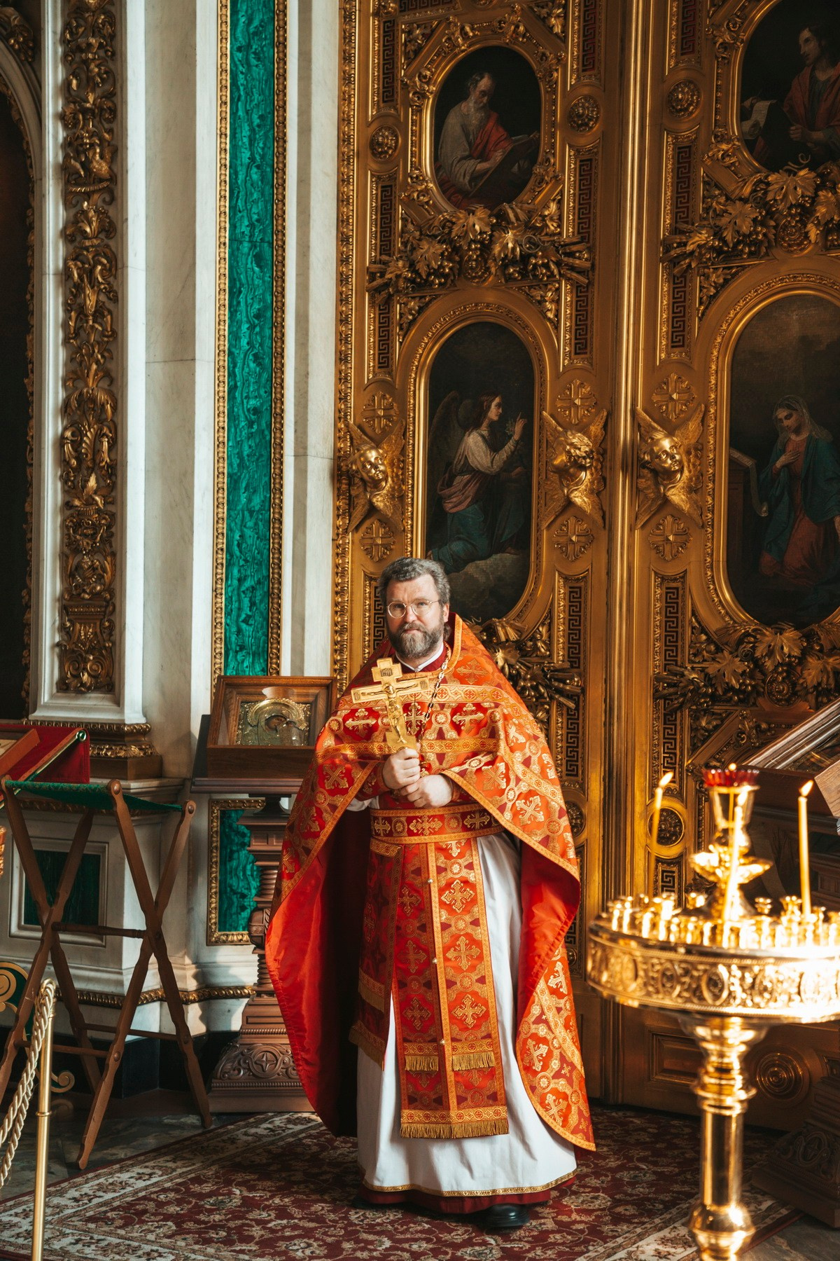 Крещение девочки в Исаакиевском соборе сколько стоит крещение, топ лучших храмов в спб, где провести Крещение девочки, цена крестин в Исаакиевском соборе