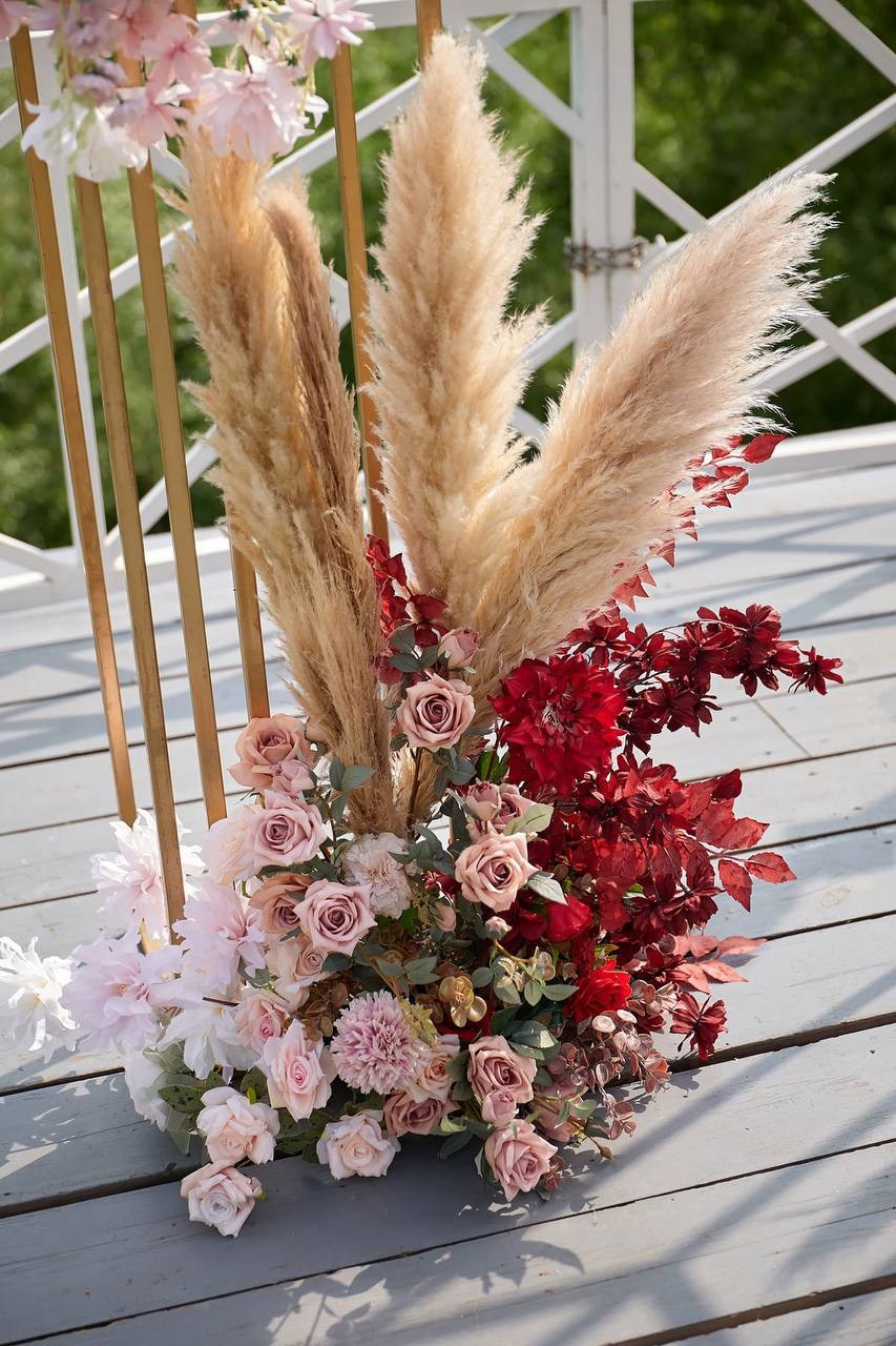 Винные оттенки. Подрядчики и друзья сети свадебных площадок House for wedding