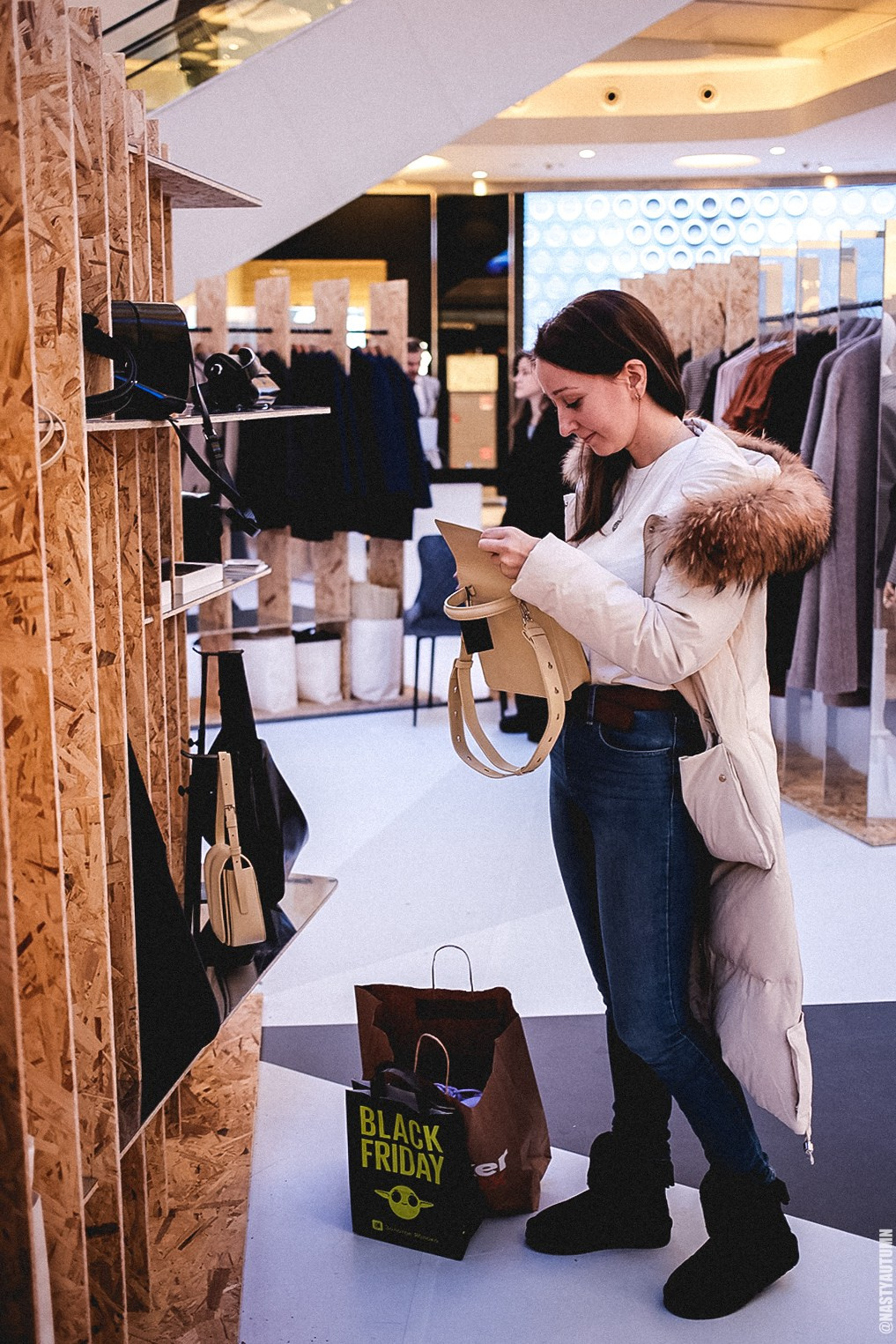 Маркет, ТЦ Метрополис. Репортажный и концертный фотограф в Москве Анастасия Осень