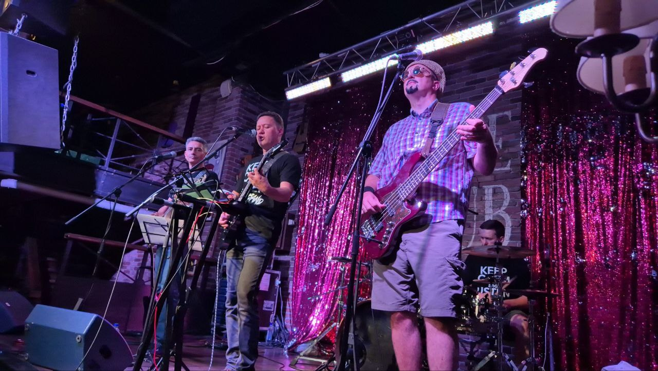 LifePub 31.07.2024. Московская кавер-группа BankBand