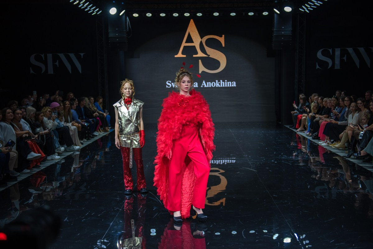 SochiFashionWeek2024 дизайнер Анохина Светлана. Семейный и коммерческий фотограф в Сочи Александр Бодунов