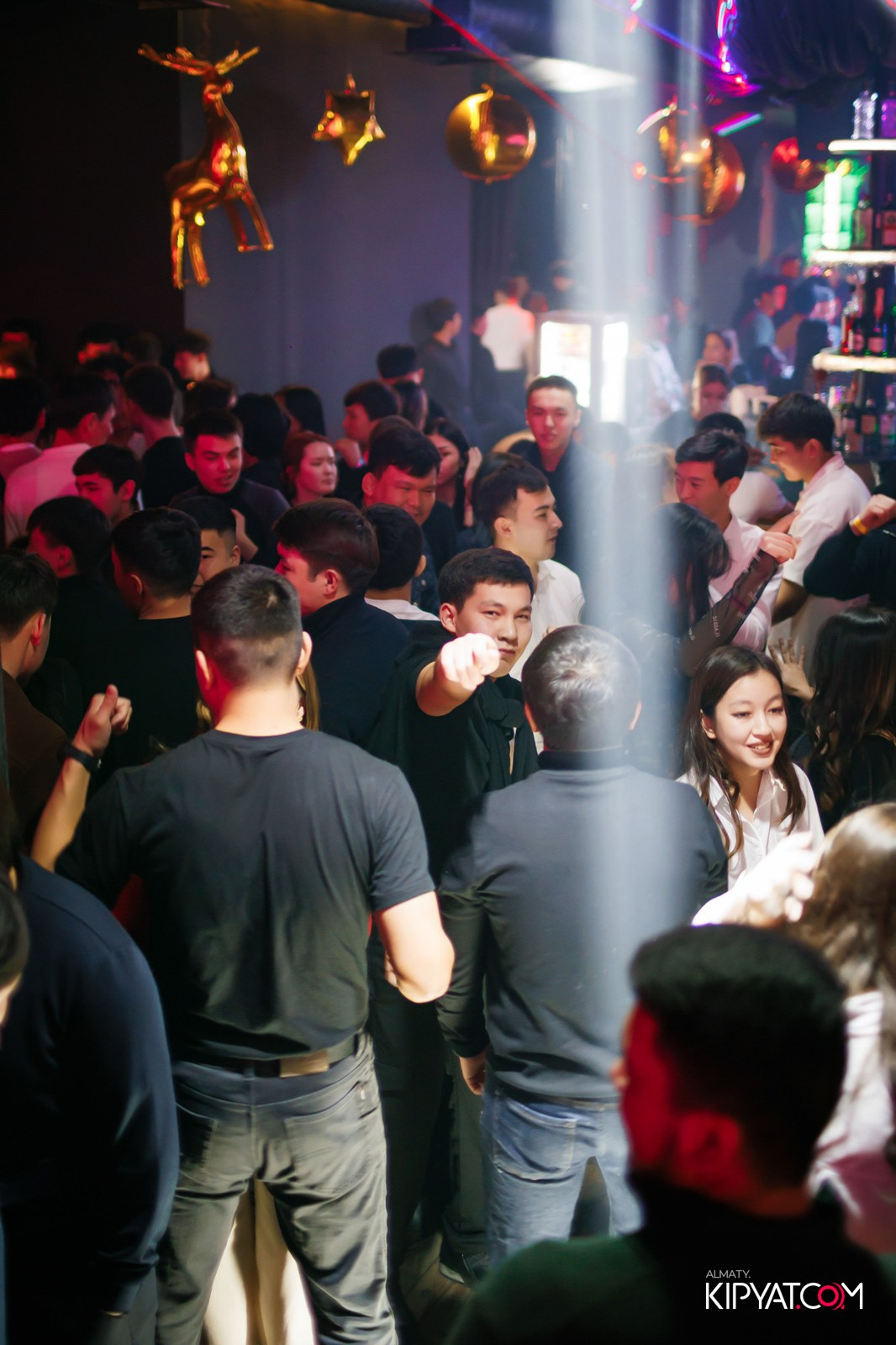 UYAT EMES BAR. КИПЯТКОМ АЛМАТЫ!