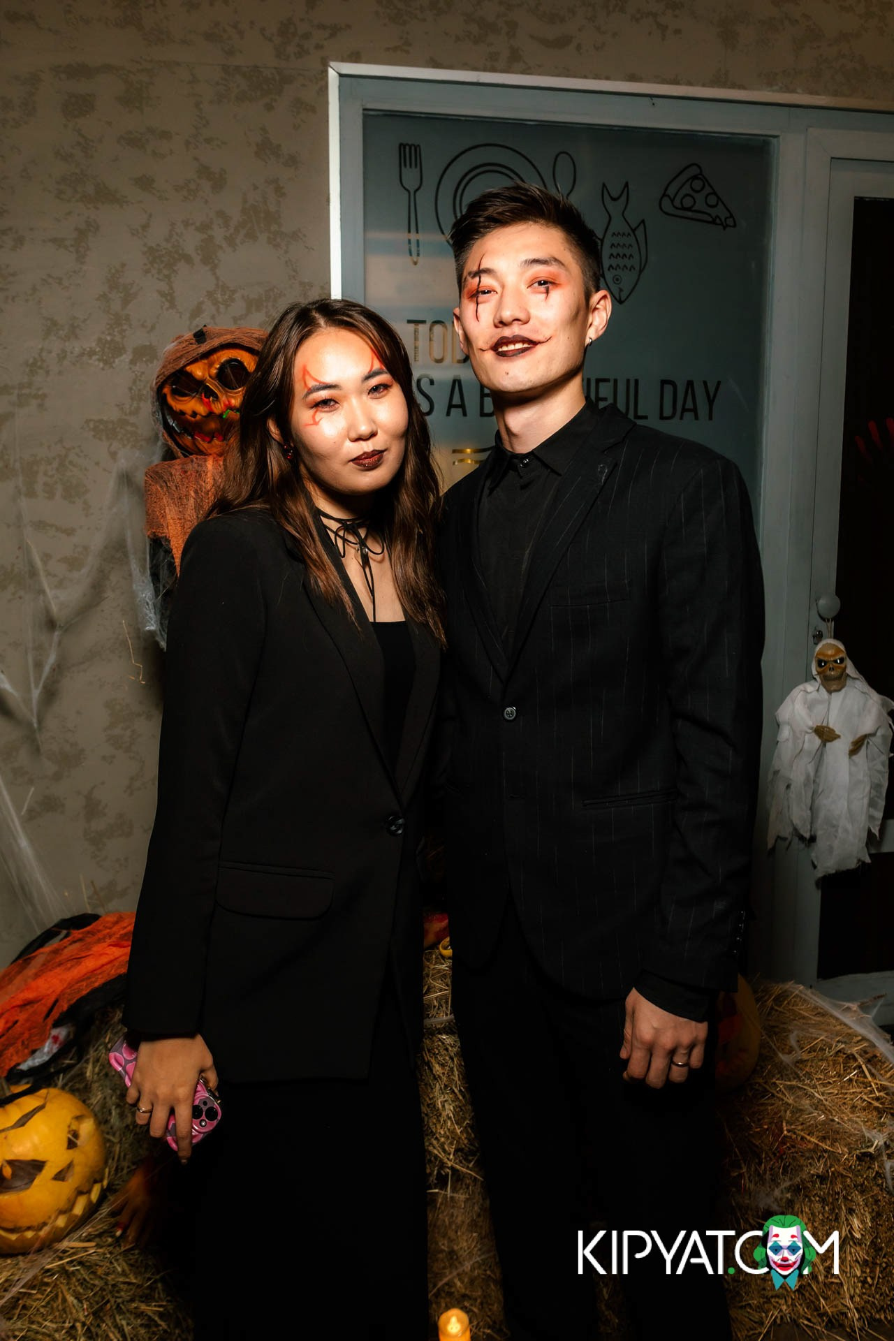 ПИНТА НА АУЭЗОВА. КИПЯТКОМ АЛМАТЫ!