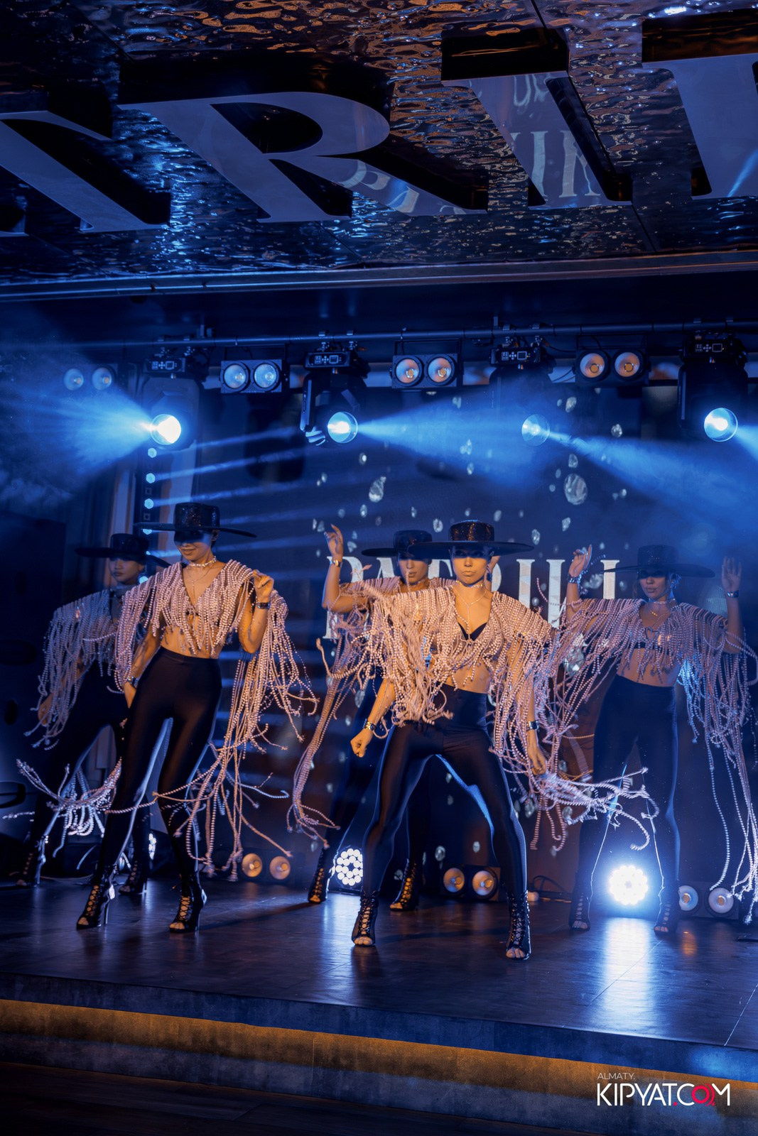 ПРЕЗЕНТАЦИЯ ЖУРНАЛА «VELLURE». КИПЯТКОМ АЛМАТЫ!