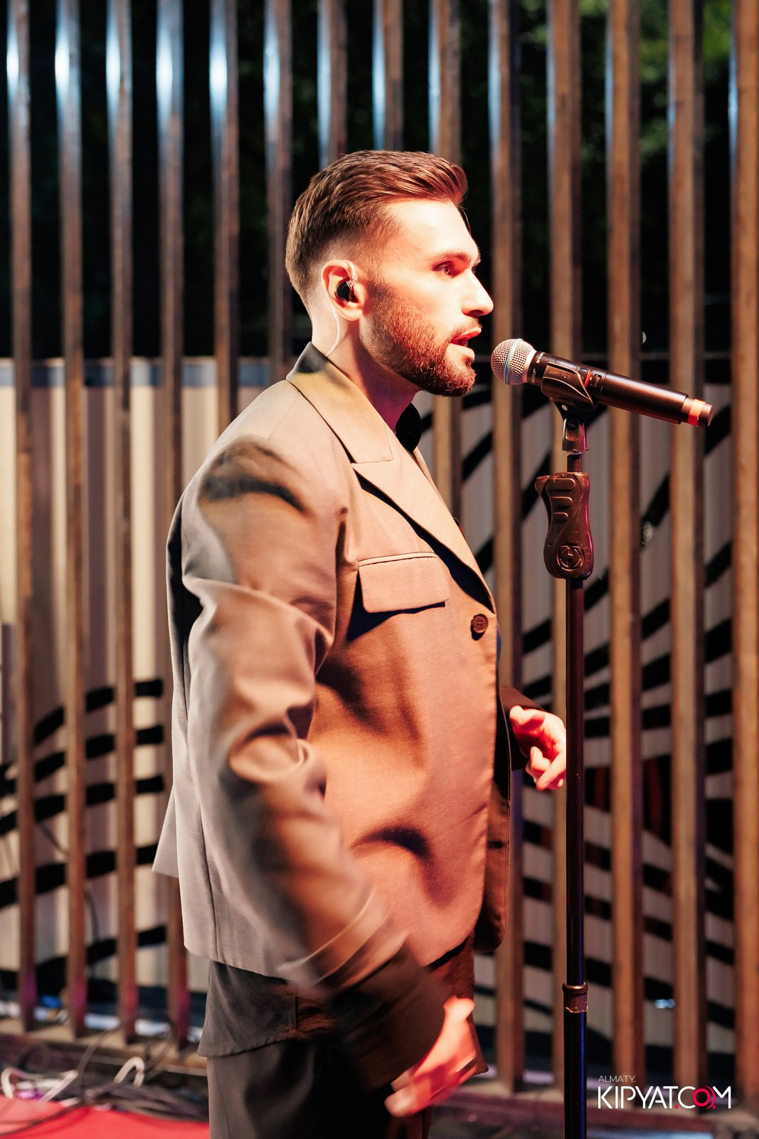 НОДАР РЕВИЯ В «ЗАЯ, НА БИС». КИПЯТКОМ АЛМАТЫ!