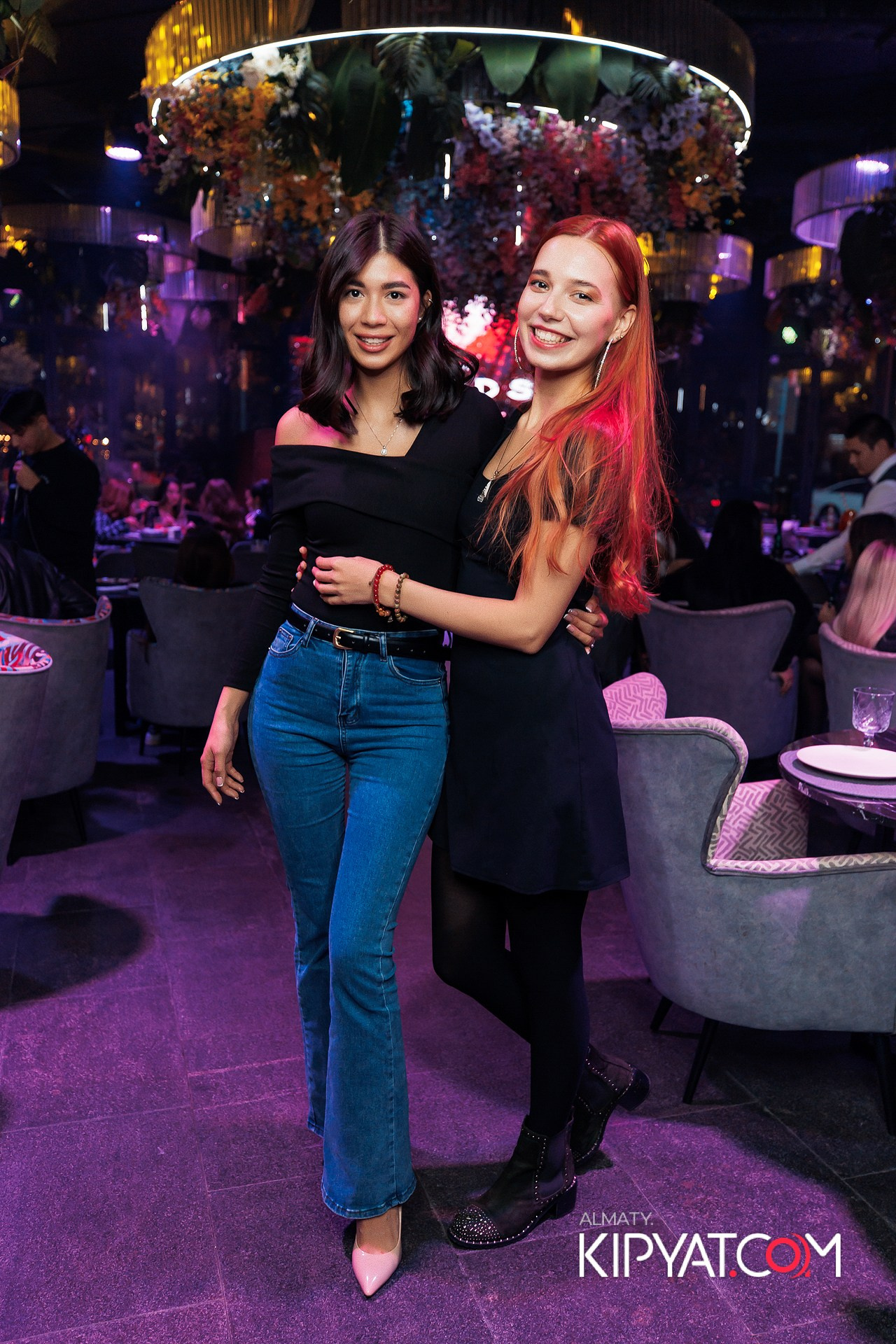 FRIENDS BAR & TERRACE. КИПЯТКОМ АЛМАТЫ! Фотосъемка мероприятий в Алматы