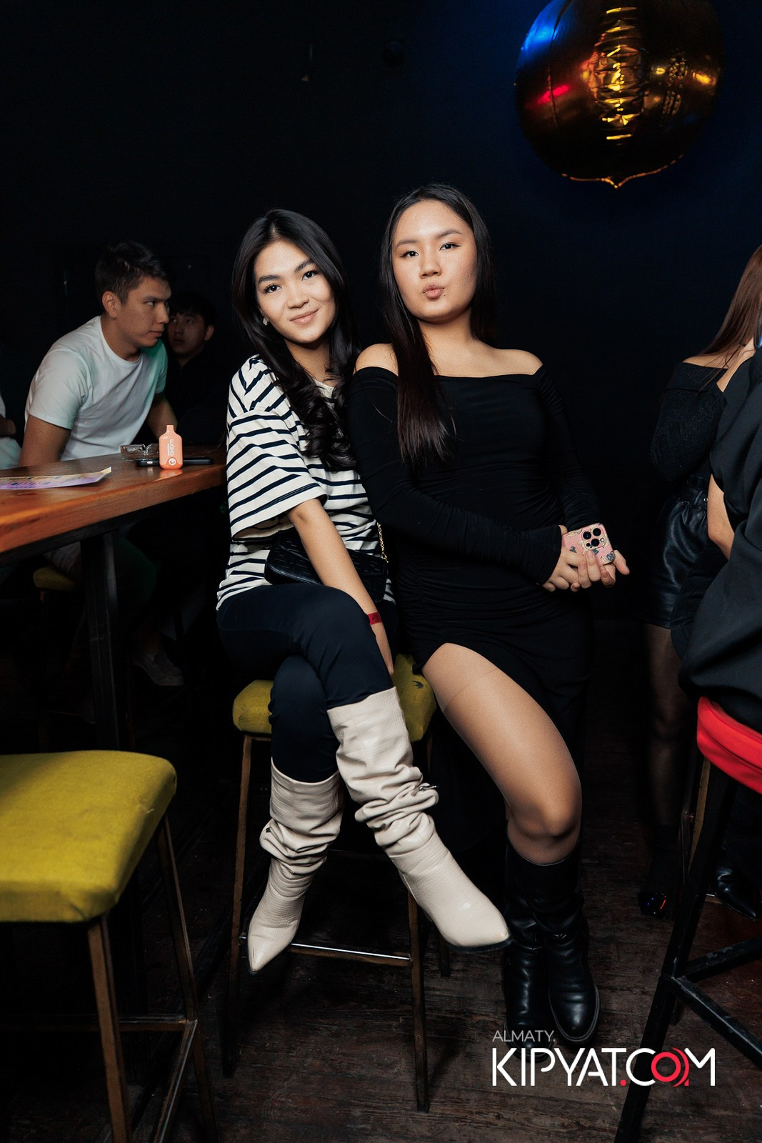 UYAT EMES BAR. КИПЯТКОМ АЛМАТЫ!