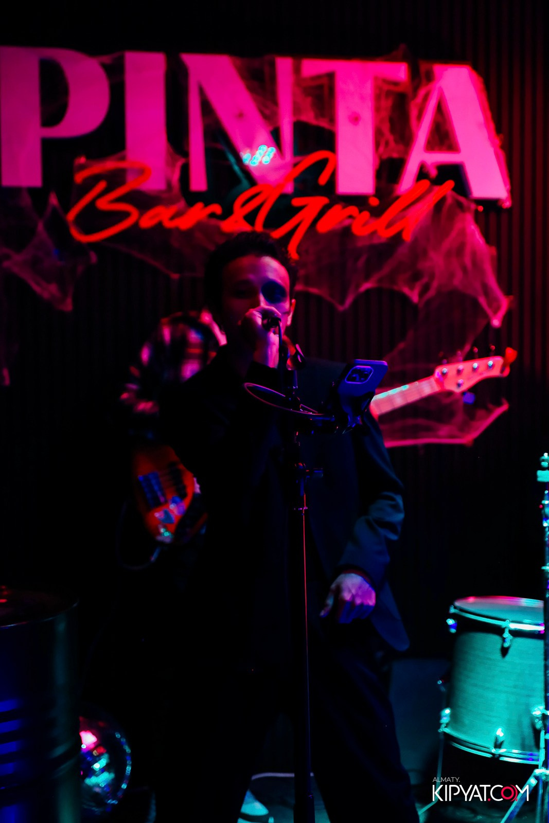 HALLOWEEN — ПИНТА НА ГОГОЛЯ. КИПЯТКОМ АЛМАТЫ!