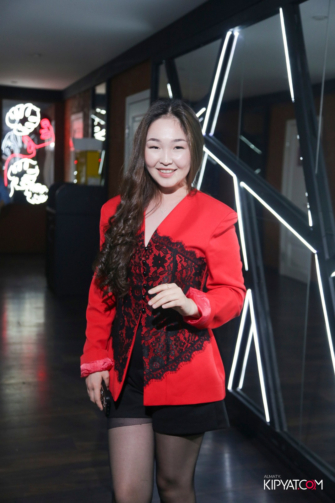 УХО И МЕДВЕДЬ НА САИНА. КИПЯТКОМ АЛМАТЫ! Фотосъемка мероприятий в Алматы