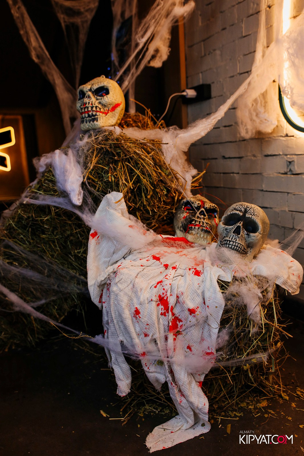 HALLOWEEN — ПИНТА НА ТУЛЕБАЕВА. КИПЯТКОМ АЛМАТЫ!