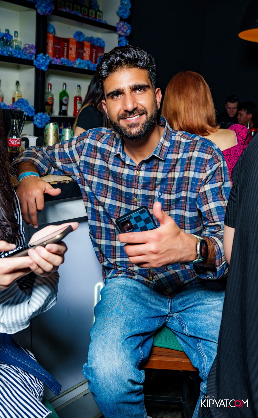 UYAT EMES BAR. КИПЯТКОМ АЛМАТЫ!