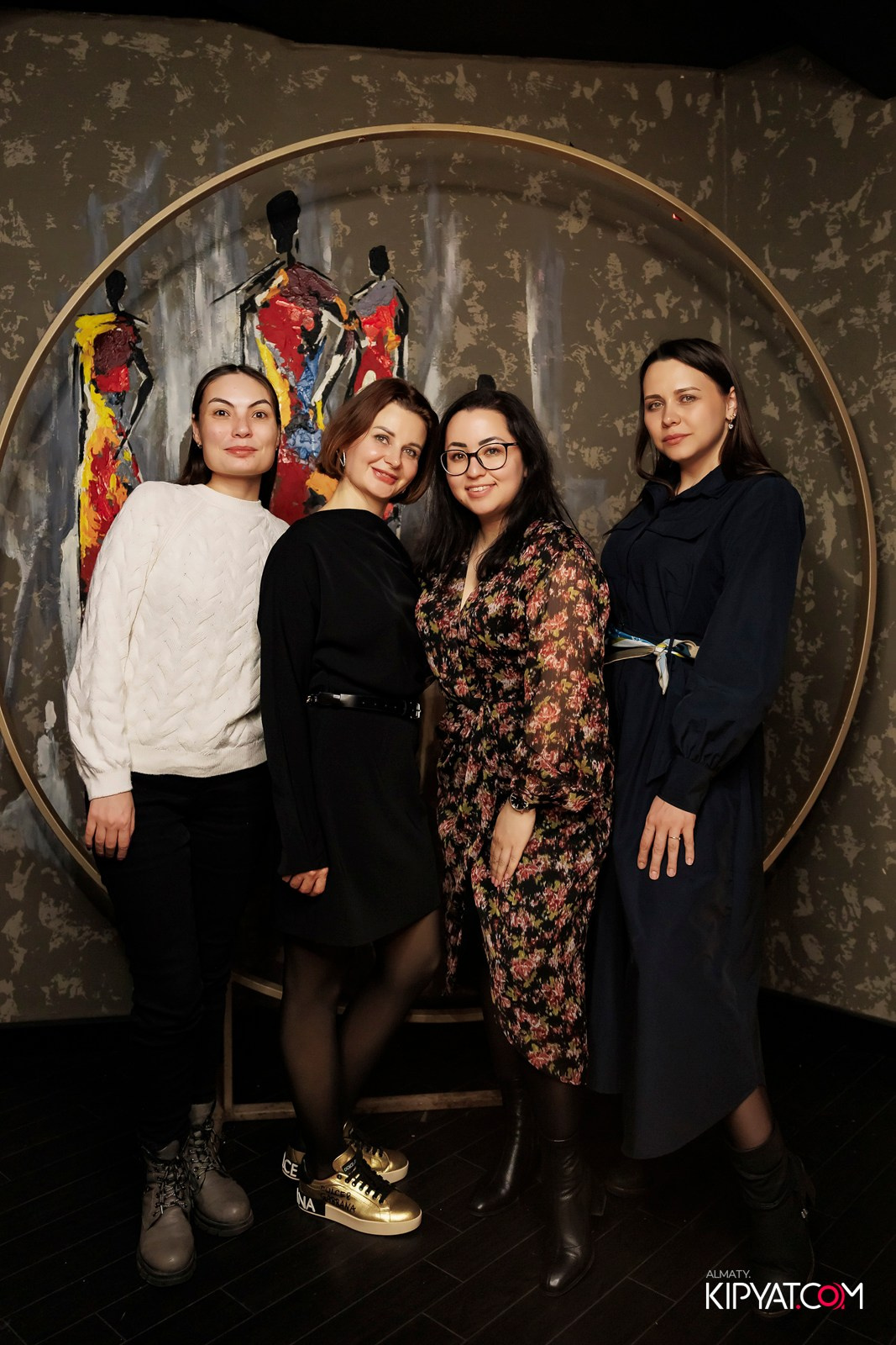 МУЗЫКАЛЬНОЕ ЛОТО В HIT RETRO. КИПЯТКОМ АЛМАТЫ! Фотосъемка мероприятий в Алматы