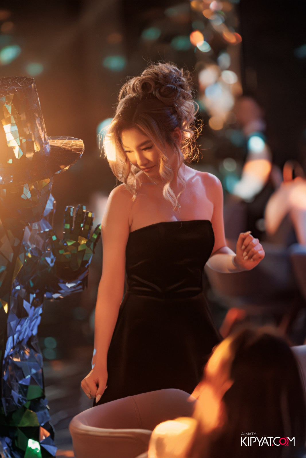 MOOD KARAOKE & TERRACE. КИПЯТКОМ АЛМАТЫ!