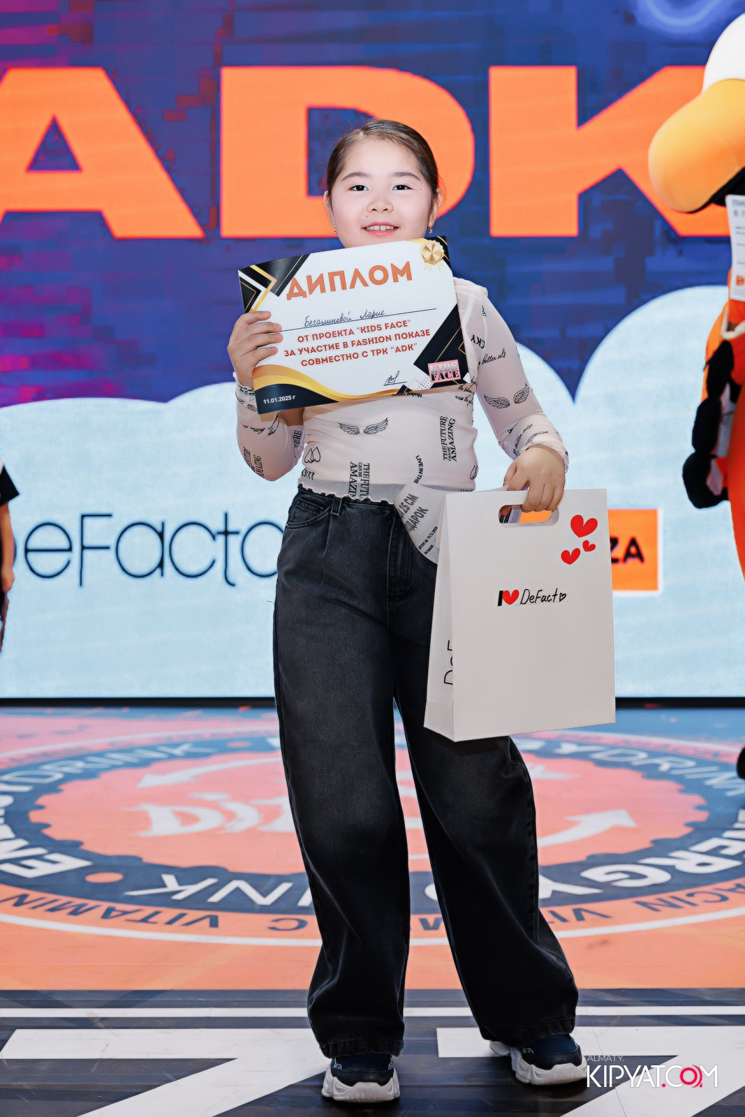 ДЕТСКИЙ МОДНЫЙ ПОКАЗ ОТ МОДЕЛЬНОГО АГЕНТСТВА «KIDSFACE». КИПЯТКОМ АЛМАТЫ!