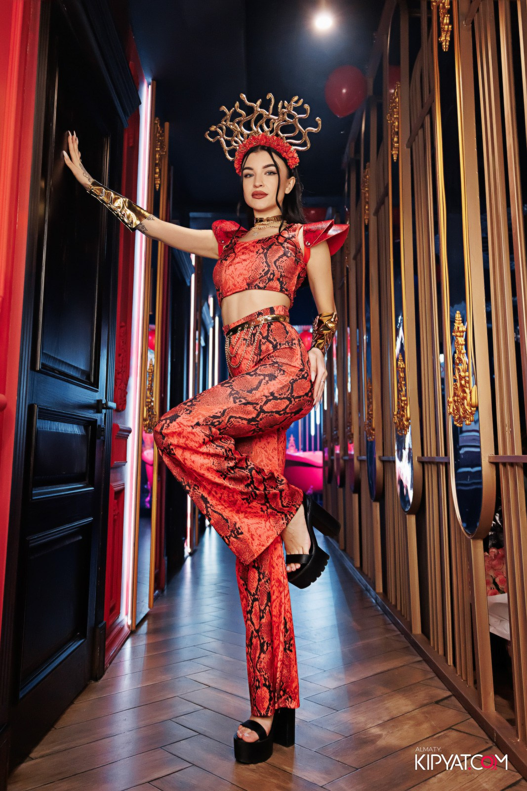 ЗАЯ, НА БИС. КИПЯТКОМ АЛМАТЫ!