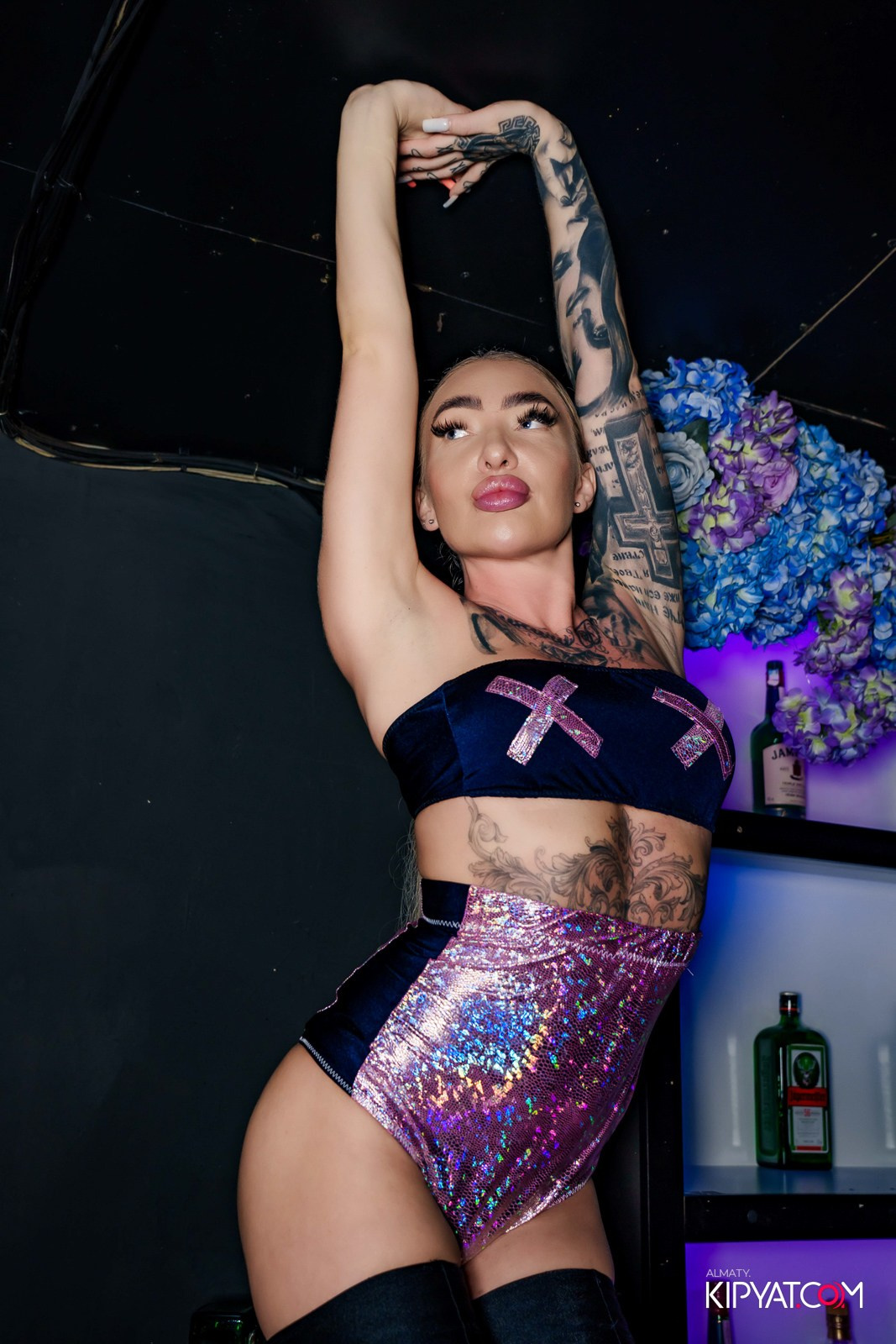 UYAT EMES BAR. КИПЯТКОМ АЛМАТЫ!