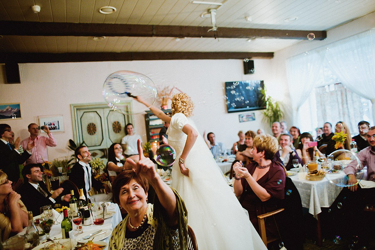 Свадебная прогулка Алекса и Даши. Фотограф крещение венчание в Петербурге! Помогает подобрать храм и посоветовал душевного батюшку в СПб