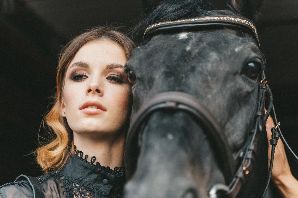 Конная прогулка история Любви. Свадебный и семейный фотограф в Краснодаре Миненко Кристина