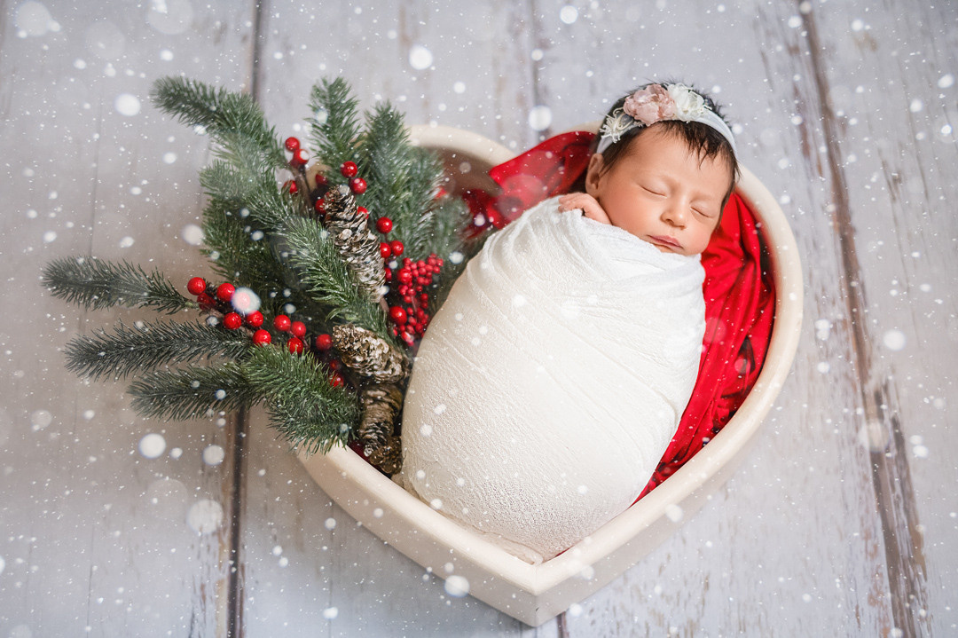 Есения (новогодняя). Фотограф новорожденных, семейный, женский фотограф Сургут Юлия Шумкова