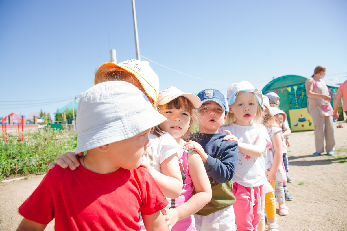 «Мой день в детском саду». Младшая группа «Полянка». Фотограф в детский сад в Екатеринбурге, выпускные альбомы Юлия Умерова