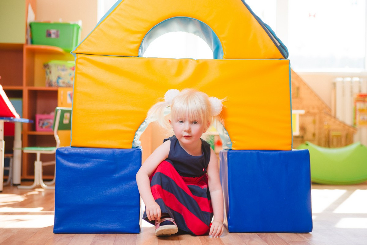 «Мой день в детском саду». Младшая группа «Полянка». Фотограф в детский сад в Екатеринбурге, выпускные альбомы Юлия Умерова