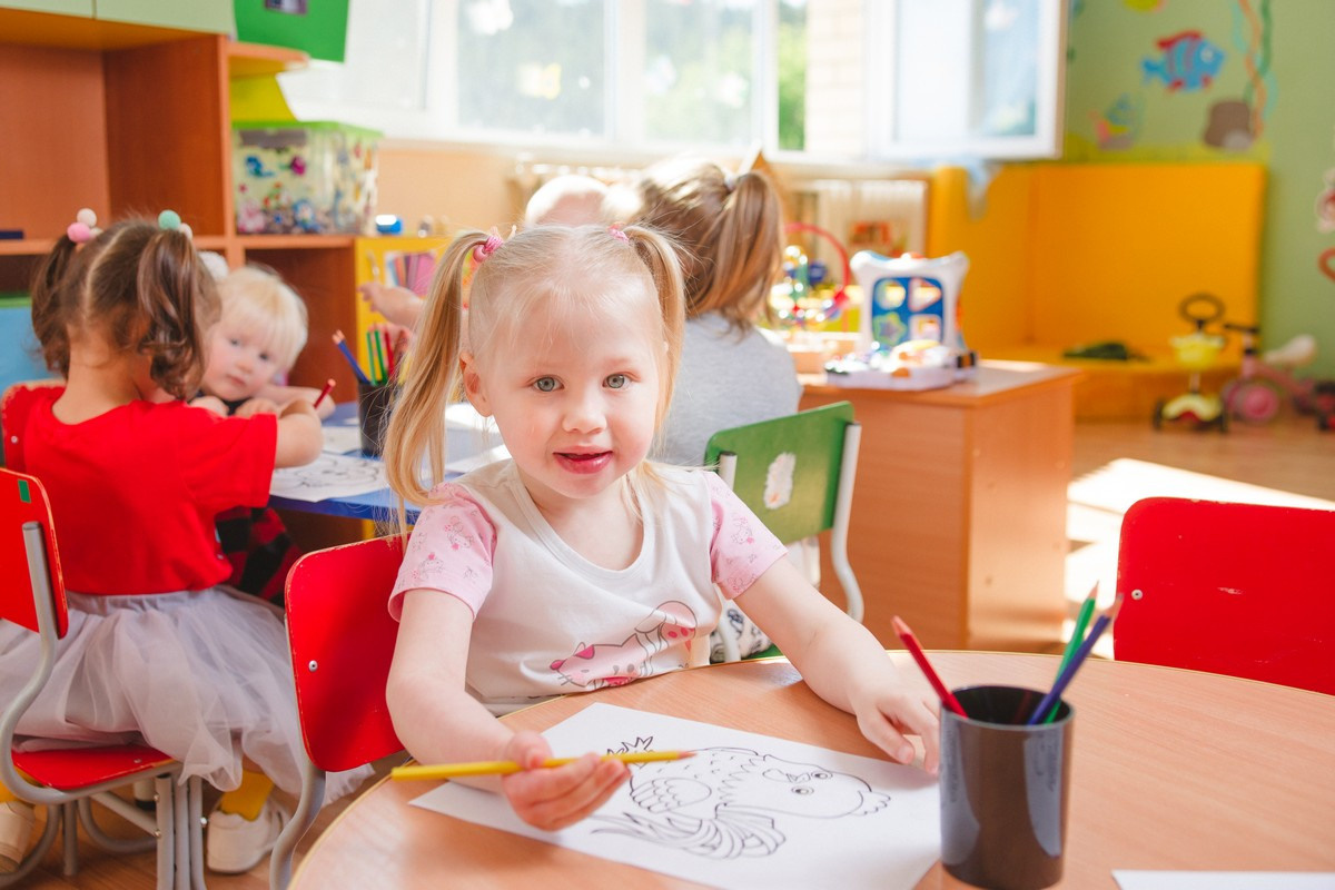 «Мой день в детском саду». Младшая группа «Полянка». Фотограф в детский сад в Екатеринбурге, выпускные альбомы Юлия Умерова