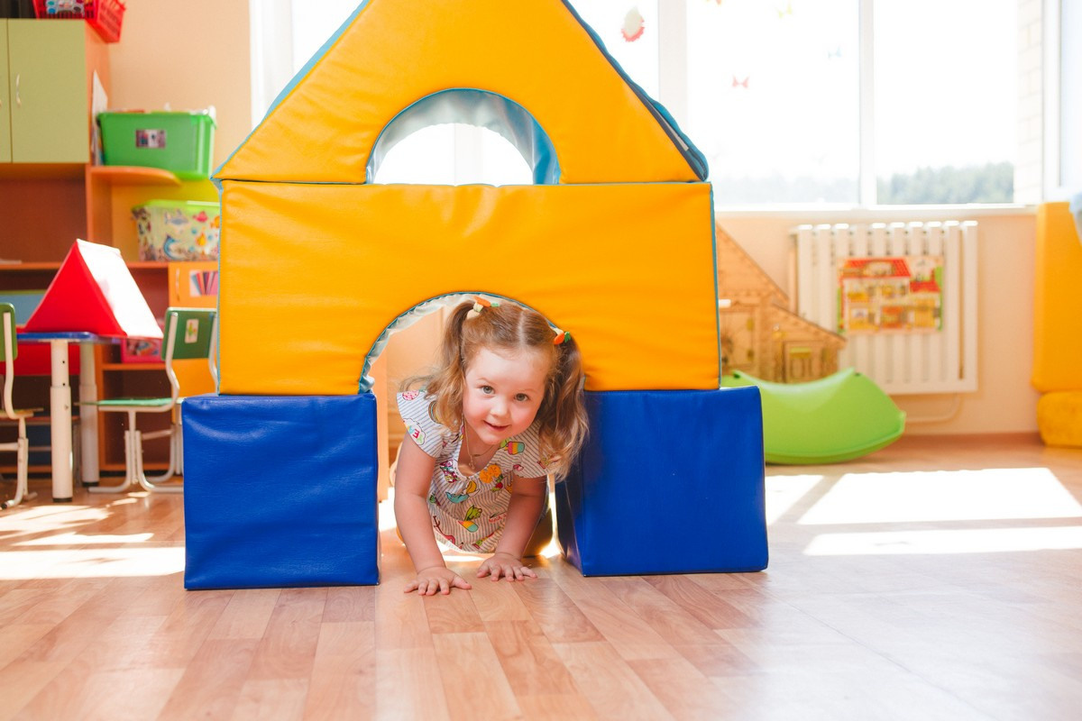 «Мой день в детском саду». Младшая группа «Полянка». Фотограф в детский сад в Екатеринбурге, выпускные альбомы Юлия Умерова