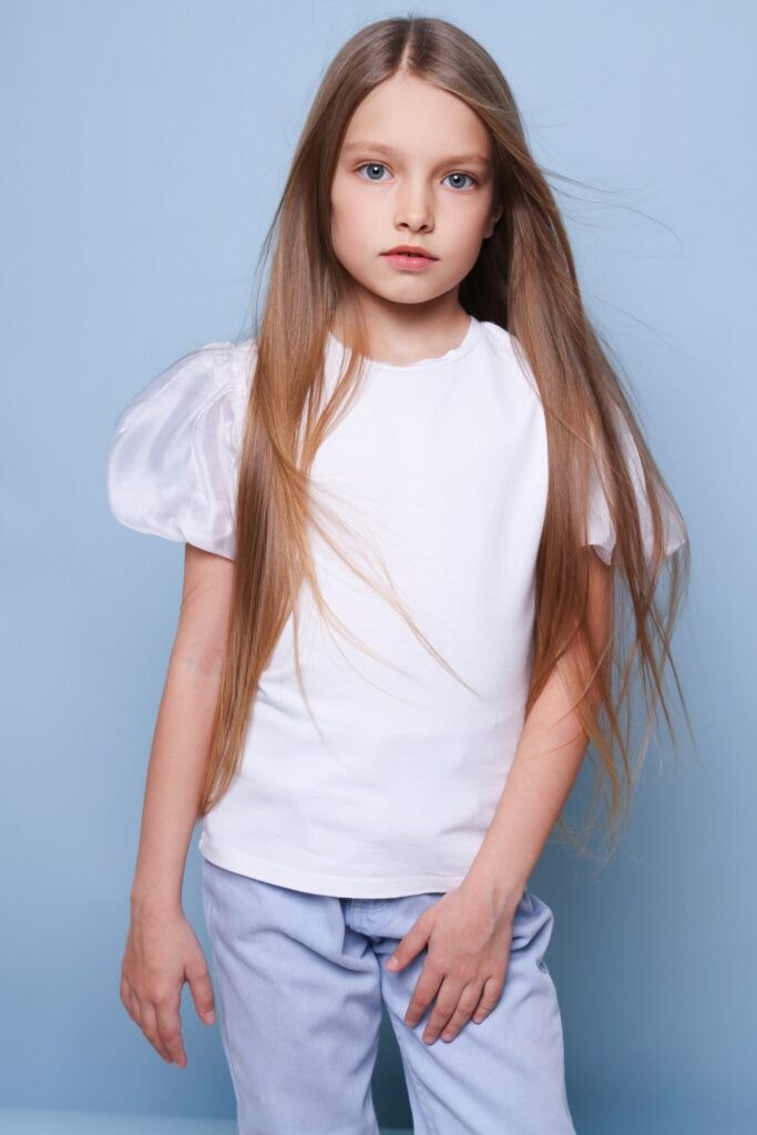 Ева Эсаулова. Съёмка одежды для маркетплейсов и брендов Morozova Production