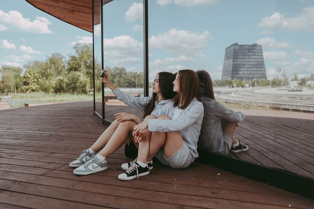 Две подружки, две судьбы…. Катя Сидор — фотограф в Москве