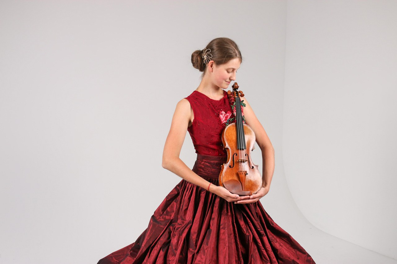 Portraits. Arseniya Sibilyova | violin