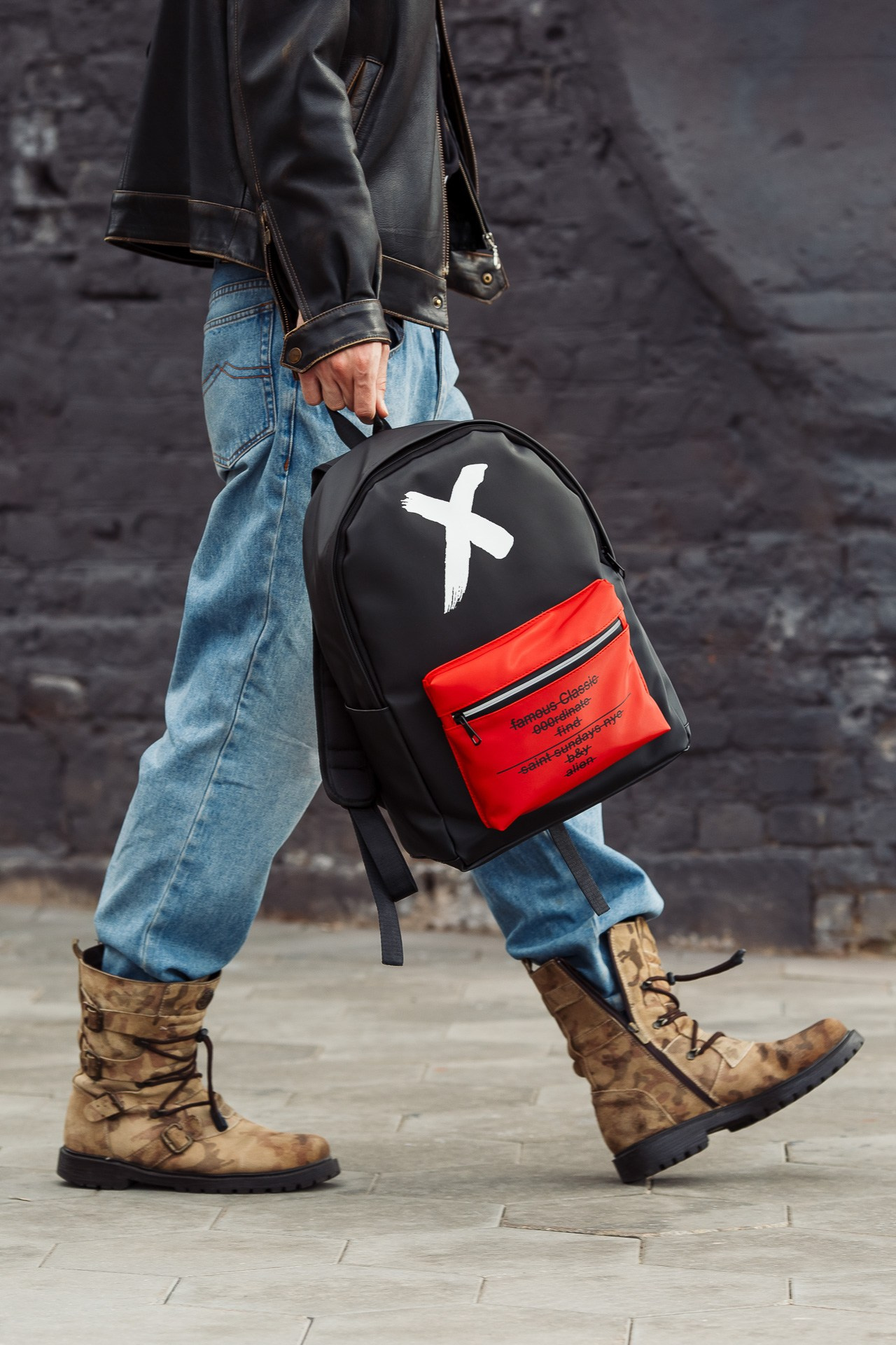 WB OZON Рюкзаки. Фотосъёмка для бизнеса — предметное фото, репортаж с мероприятий, портреты людей, съёмка интерьера и экстерьера