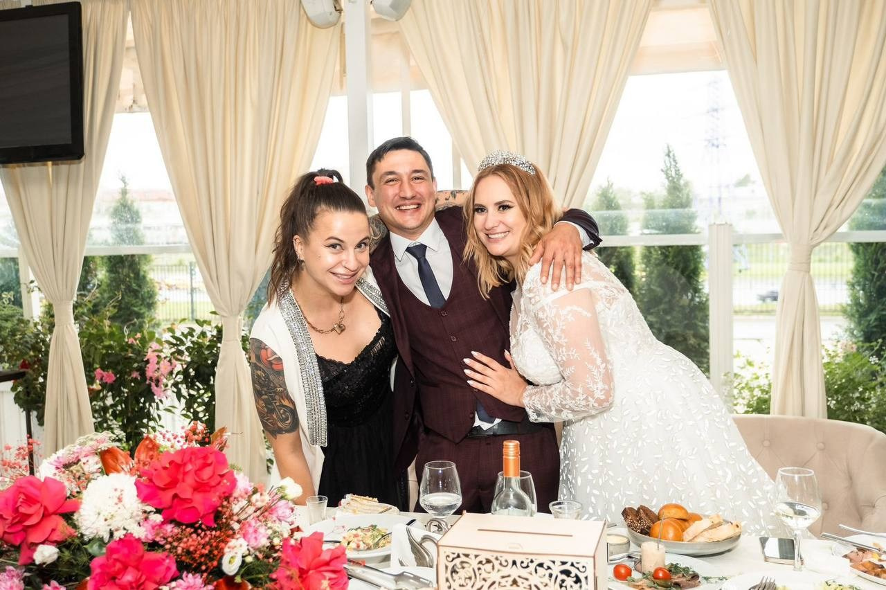 Ведущая Кэбш. Подрядчики и друзья сети свадебных площадок House for wedding