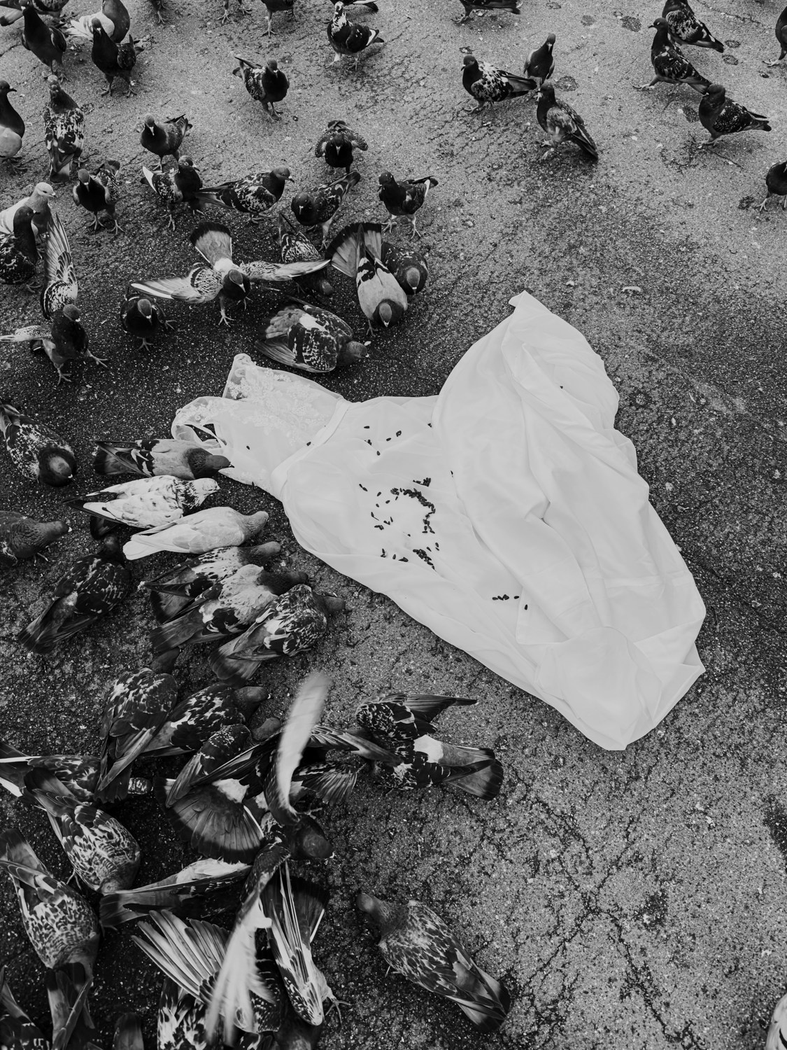 Современная концептуальная фотография о теле, уязвимости и идентичности. Визуальная практика на стиле честности, пост-иронии и искусства.Рекламная фотография, Концептуальная фотография, Современный художник, Психология, Коммерческий фотограф, Репортажный фотограф, Стрит фотография, Арт, Сюрреализм, Мобильная фотография, Снято на айфон, Дима Бурза