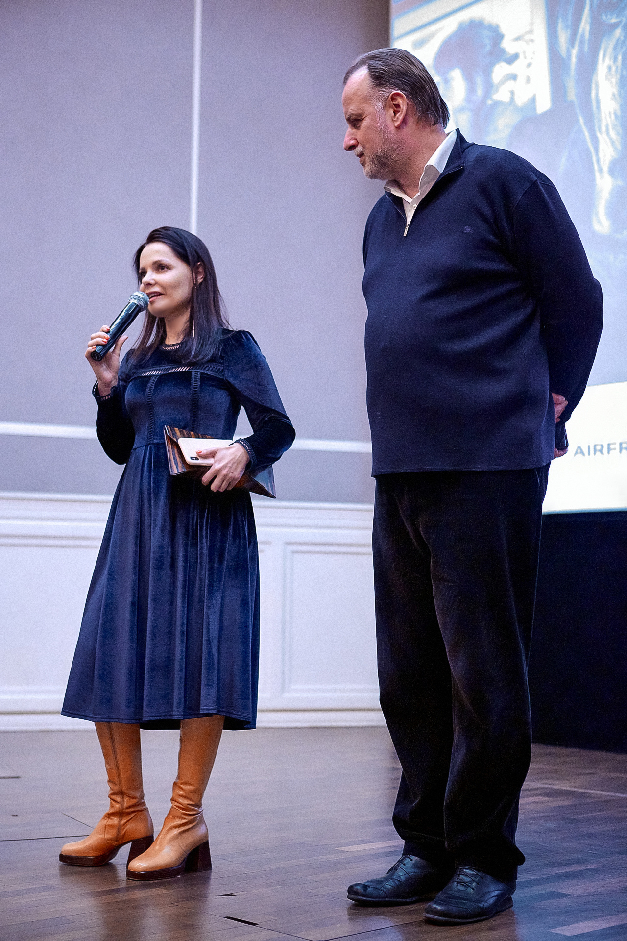 СВЕТСКАЯ ХРОНИКА