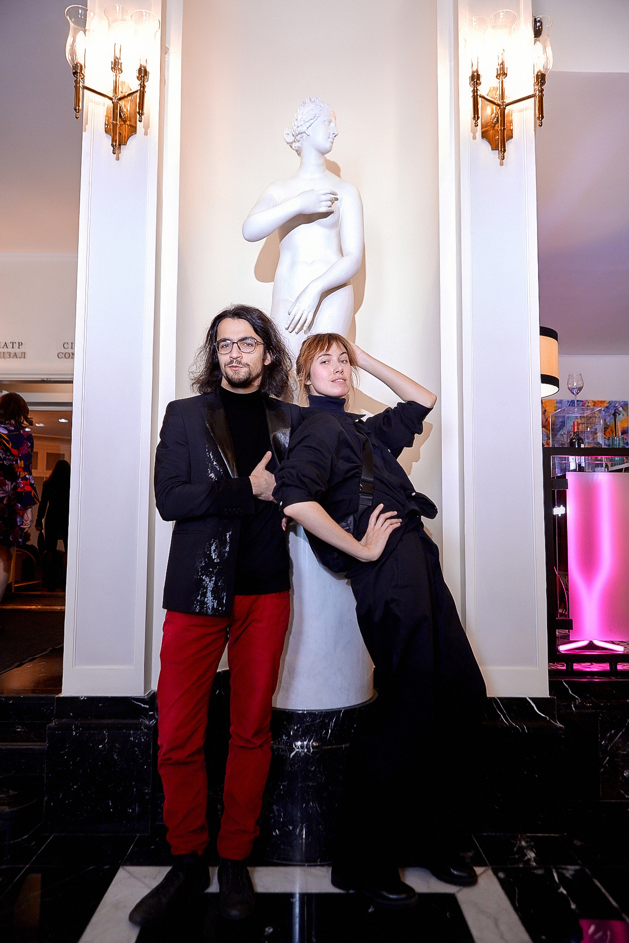 СВЕТСКАЯ ХРОНИКА