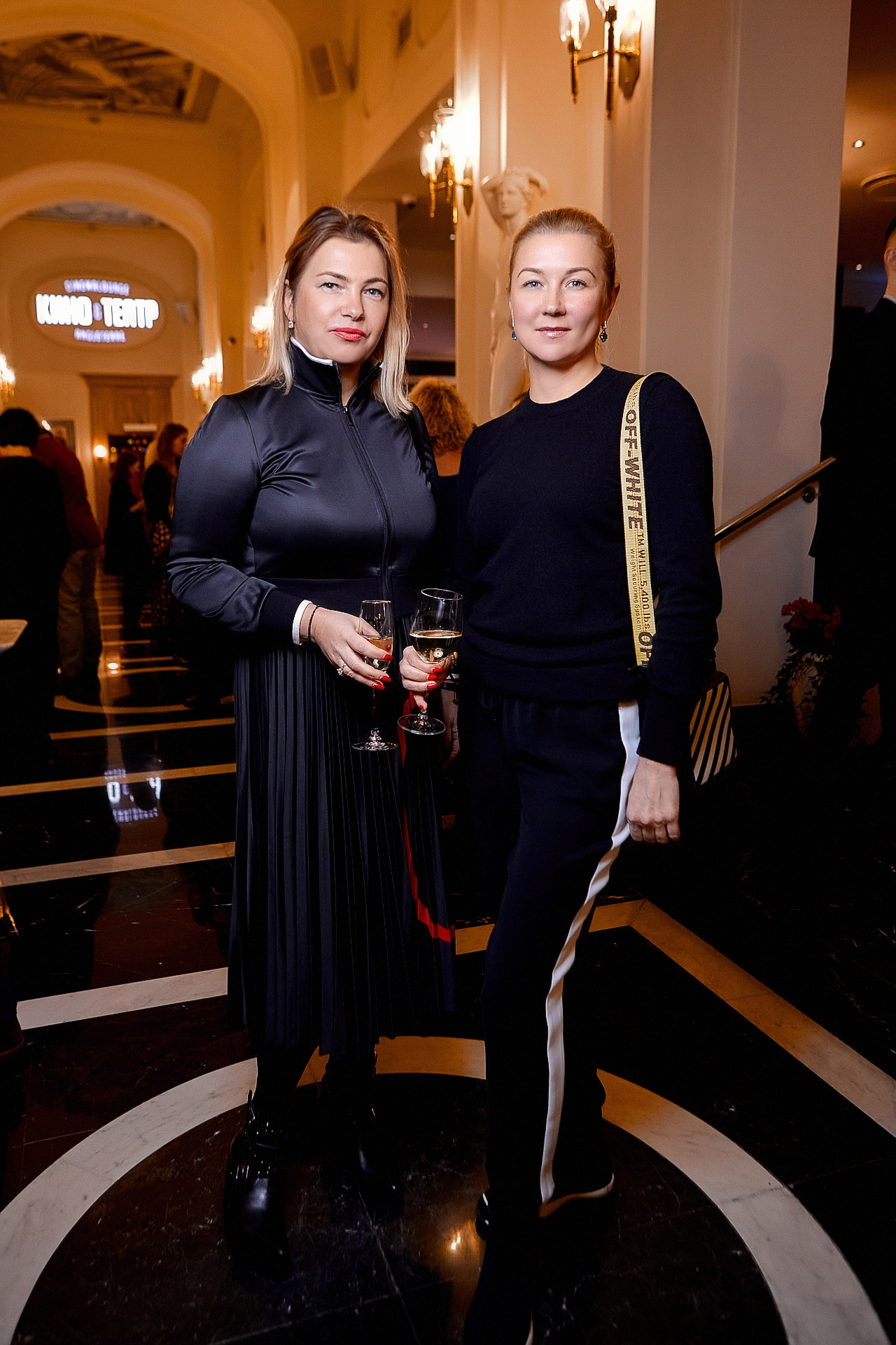 СВЕТСКАЯ ХРОНИКА