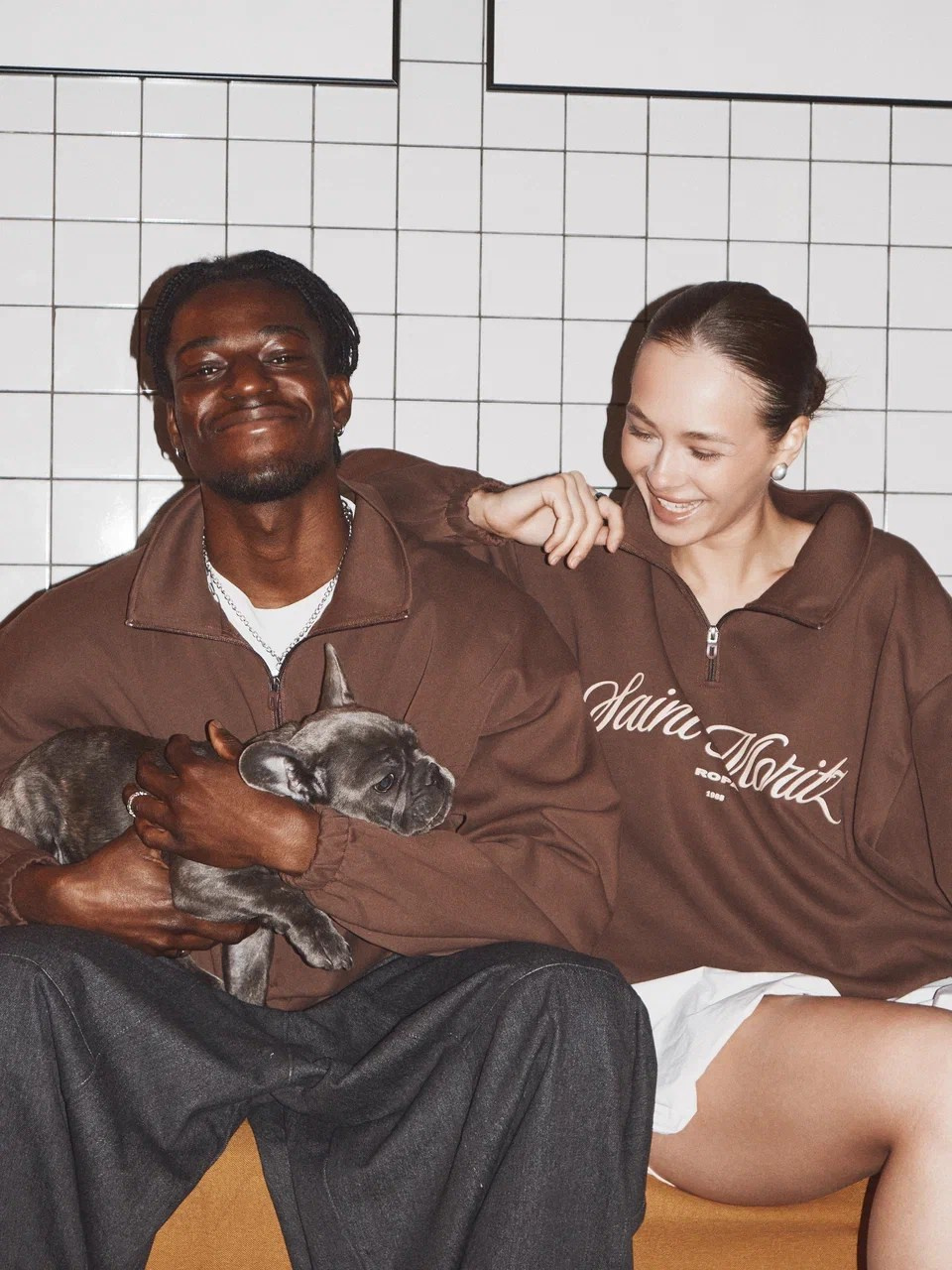 Снимем вашу одежду для маркетплейсов: качественные предметные и модельные фото. Организация в Москве