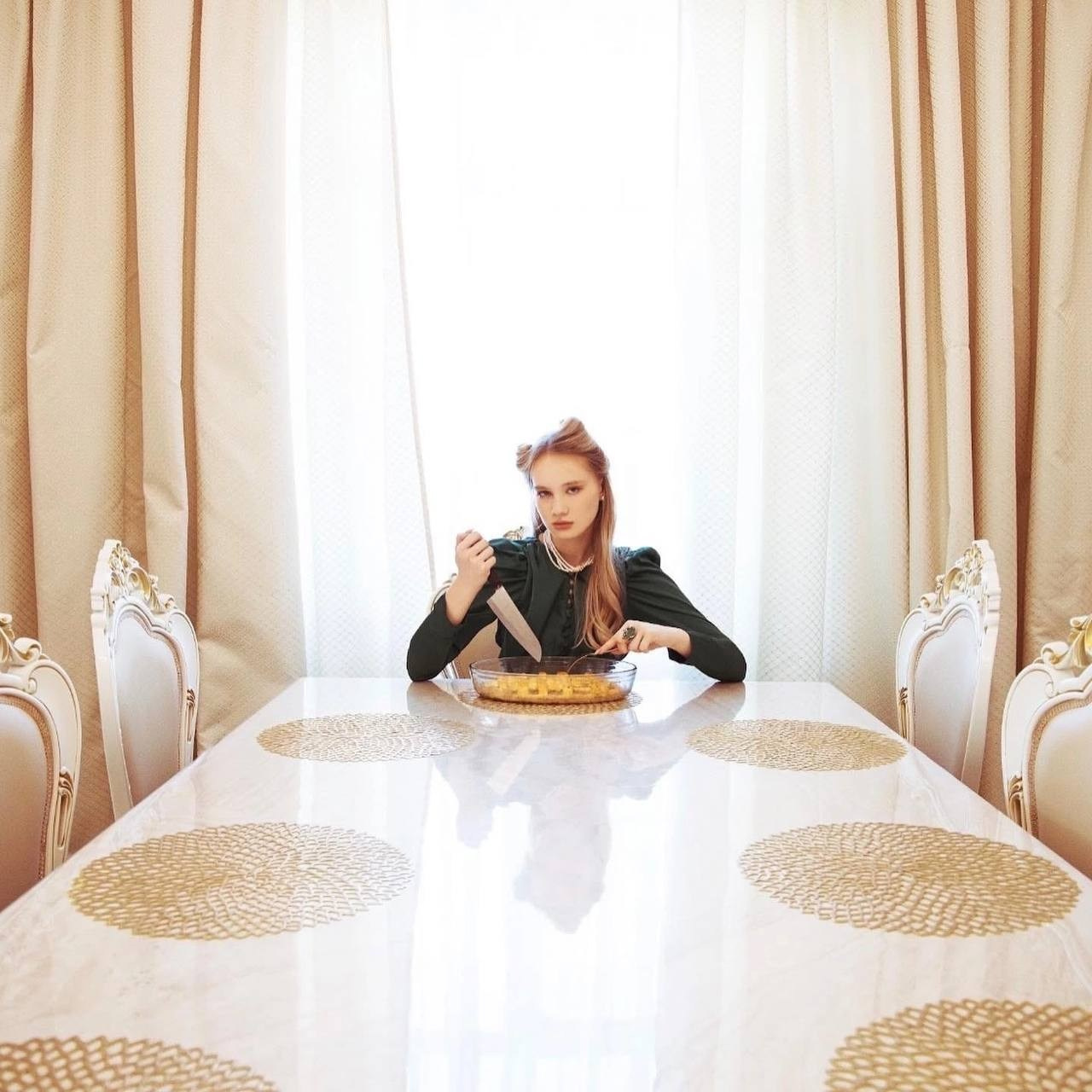 Студия. Кинокадры для тебя. фотограф и стилист по прическам Анастасия Помелова